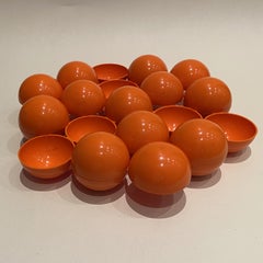 Bandeja cinética para aperitivos "Amuse-Gueule" de la Era Espacial, por Yonel Lebovici, década de 1970.