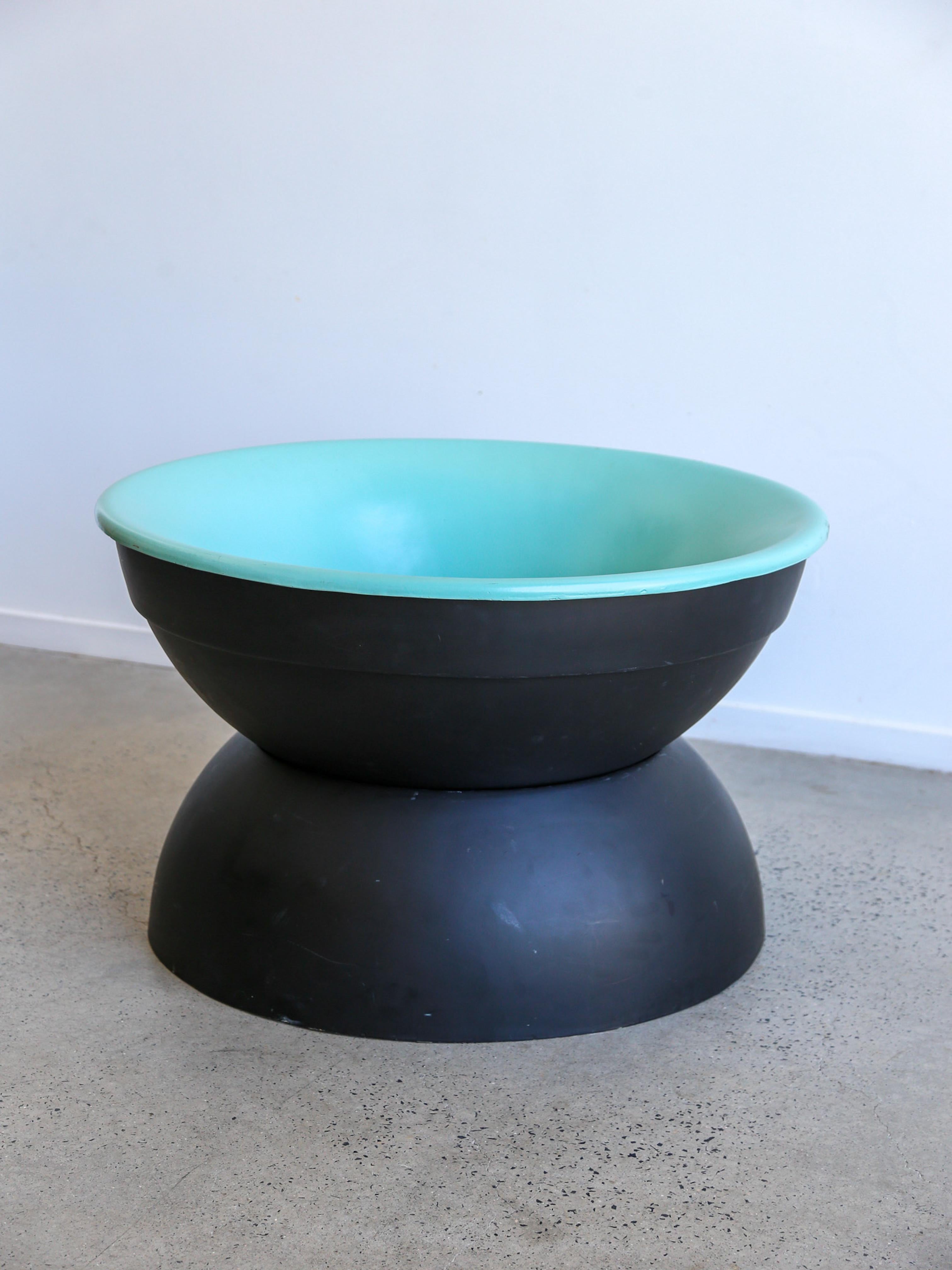 Fin du 20e siècle Fauteuil et table basse de l'ère spatiale en fibre de verre des années 1970 en vente