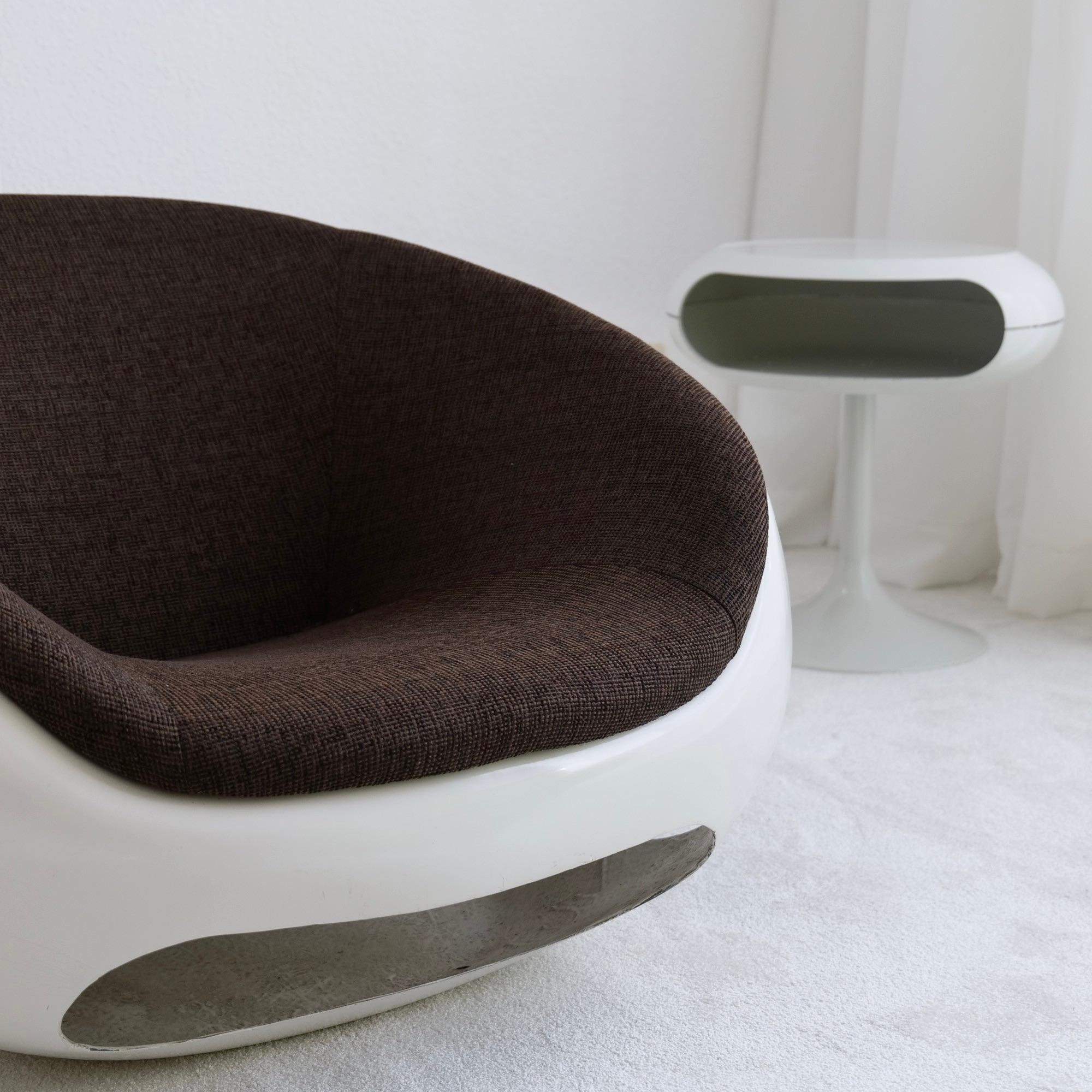 Italian space age armchair by Mario Sabot Pod Chair - 1960s For Sale