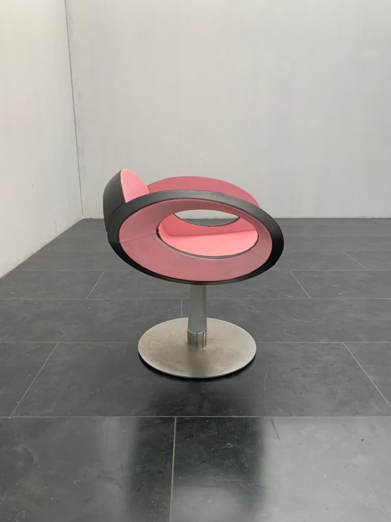 Late 20th Century Space Age Armchair in Pink and Black Leather with Steel Structure For Sale