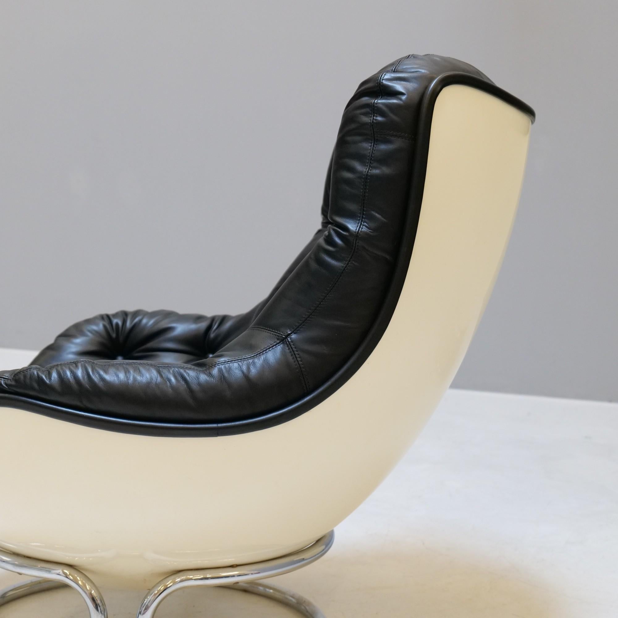 Space Age Armchairs Karate by Michel Cadestin for Airborne In Good Condition For Sale In Saarbrücken, SL
