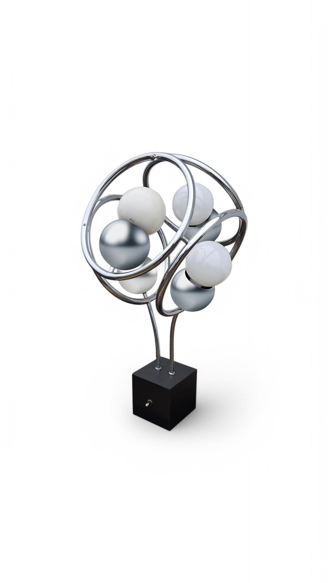 American Space Age Atomic Chrome Abstract Table Lamp For Sale