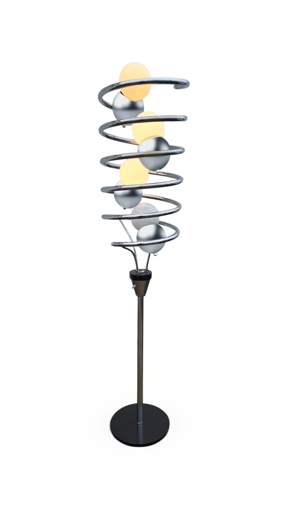Lampada da terra a spirale in cromo atomico A Space AGE in vendita 4