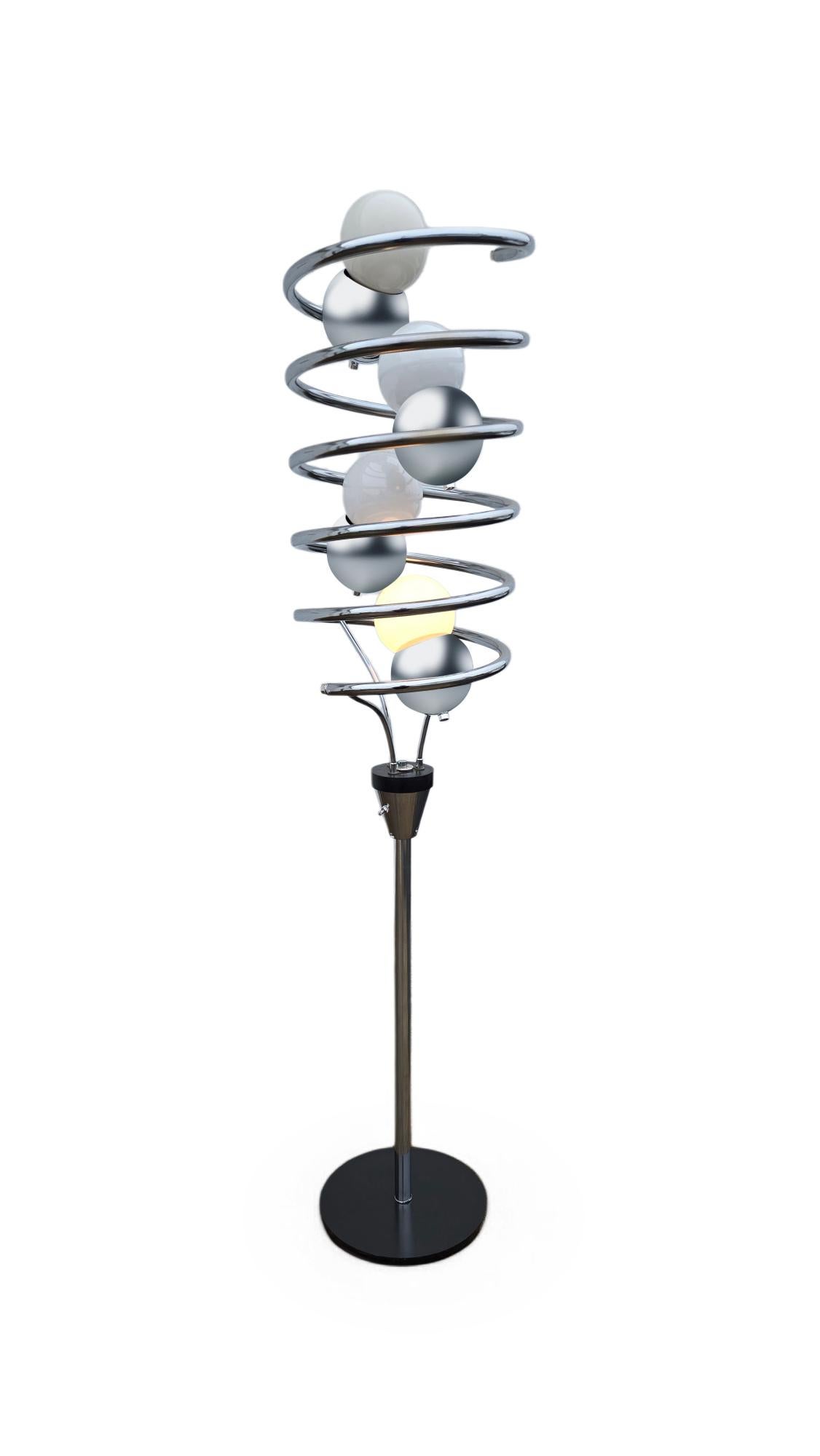 Lampada da terra a spirale in cromo atomico A Space AGE in vendita 5