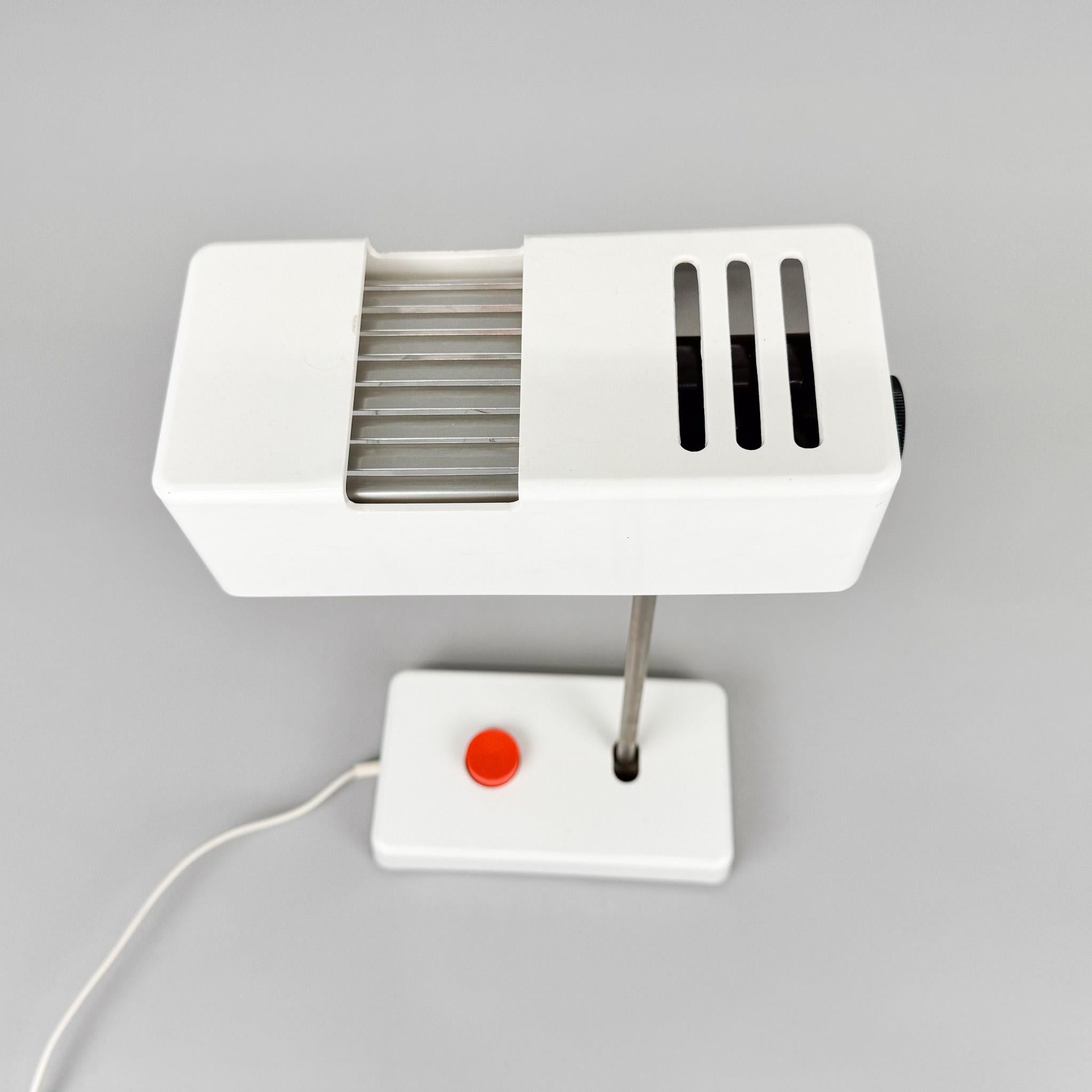 Lampe de bureau en bakélite de l'ère spatiale Klaus Musinowski pour VEB Dresden, Allemagne en vente 11