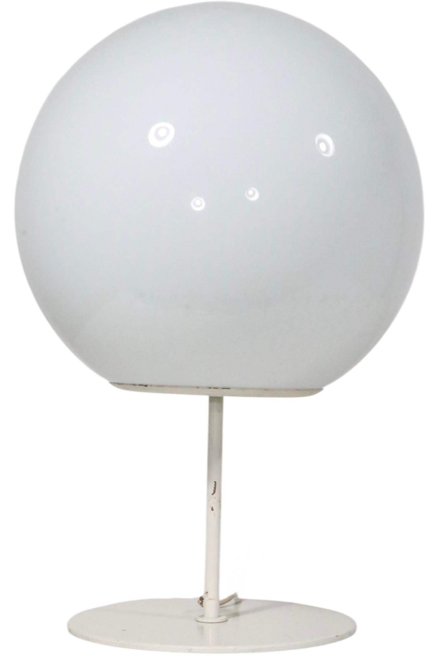 Space Age Ball Top Table Lamp att. to Robert Sonneman c. 1970’s For Sale 1