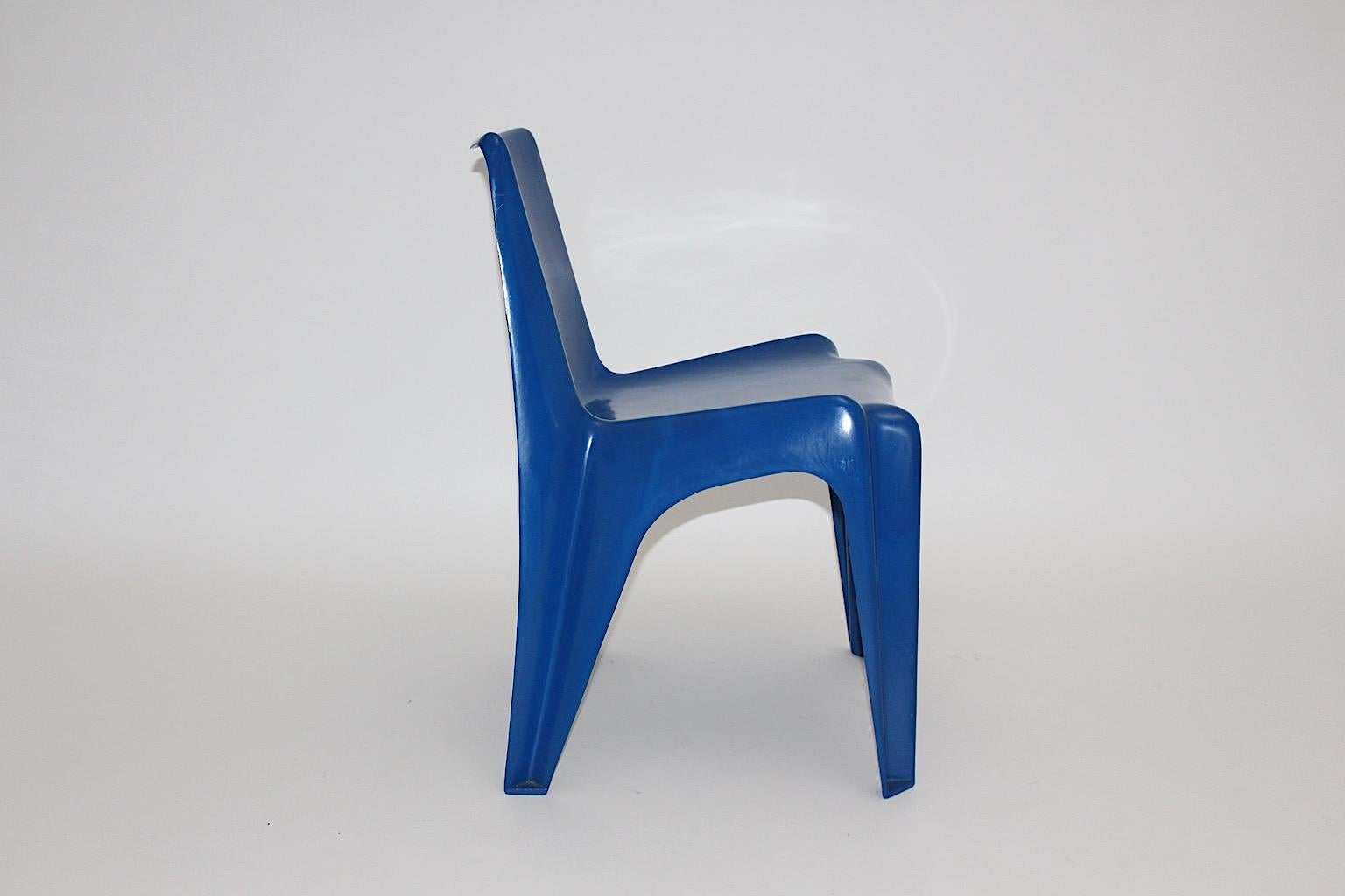 Space Age blue vintage Bofinger chair BA 1171 designed by architect and designer Helmut Bätzner 1964, Germany for Bofinger company.
The Bofinger chair came out in 1966 at the furniture fair in Germany.
Also the Bofinger chair was used as an art