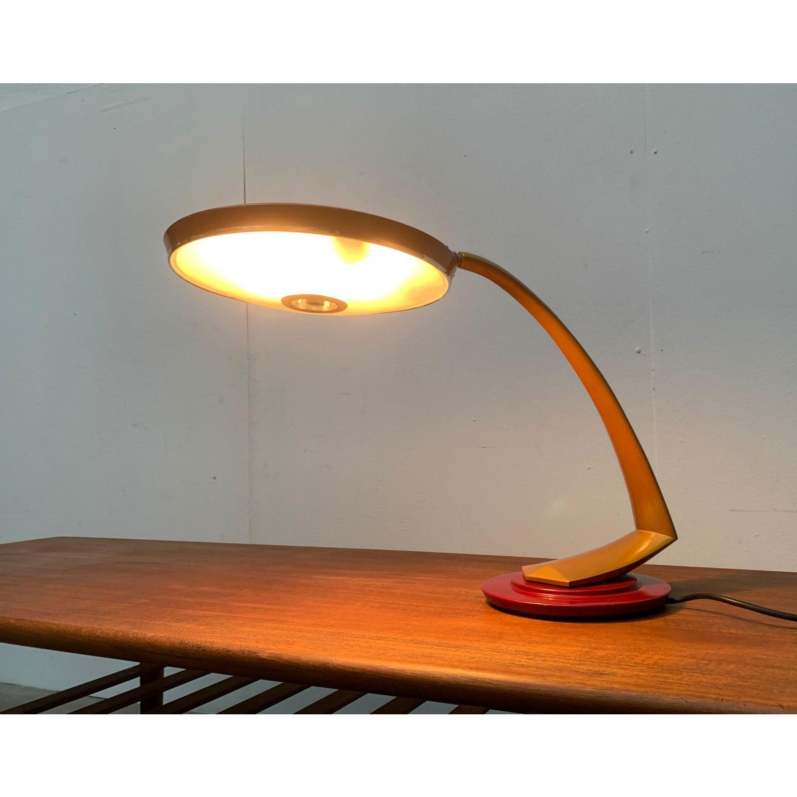 Lampe à poser Boomerang de Space A par Luis Pérez De La Oliva pour Phase en vente 3