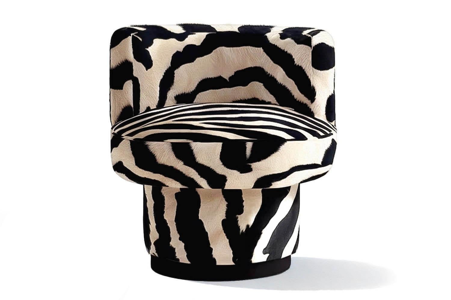 Space Age Brown Velvet Accent Chair Caos In New Condition For Sale In Almería, ES