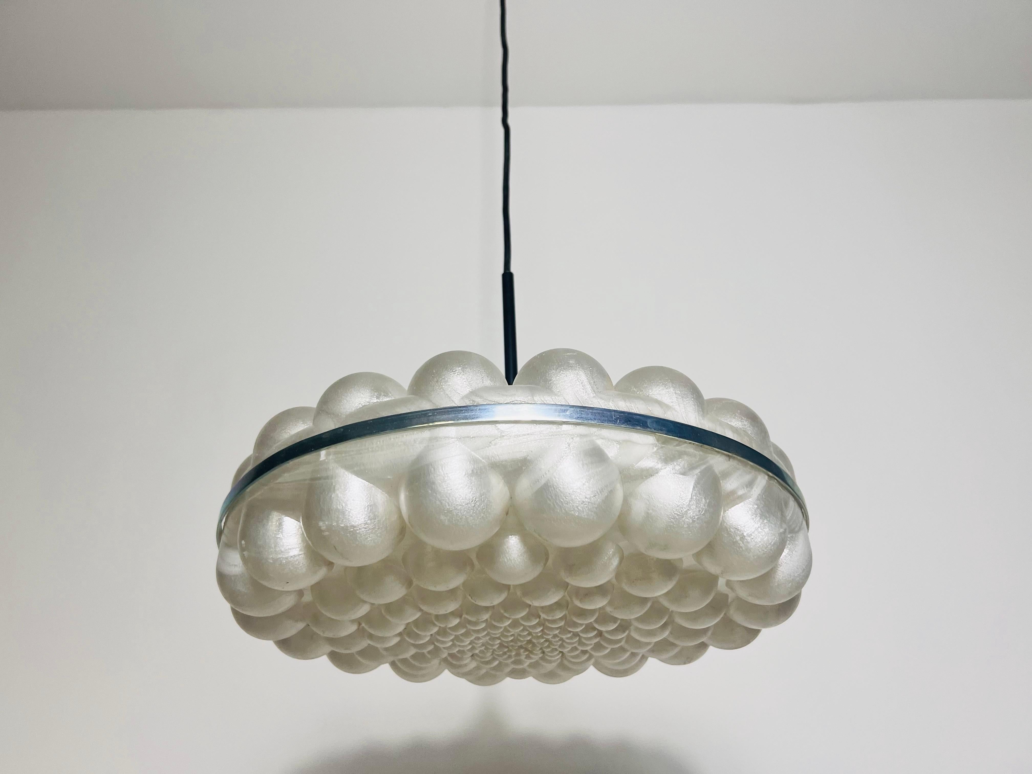 Mid-Century Modern Lampe suspendue de l'ère spatiale, Allemagne de l'Est, 1970 en vente