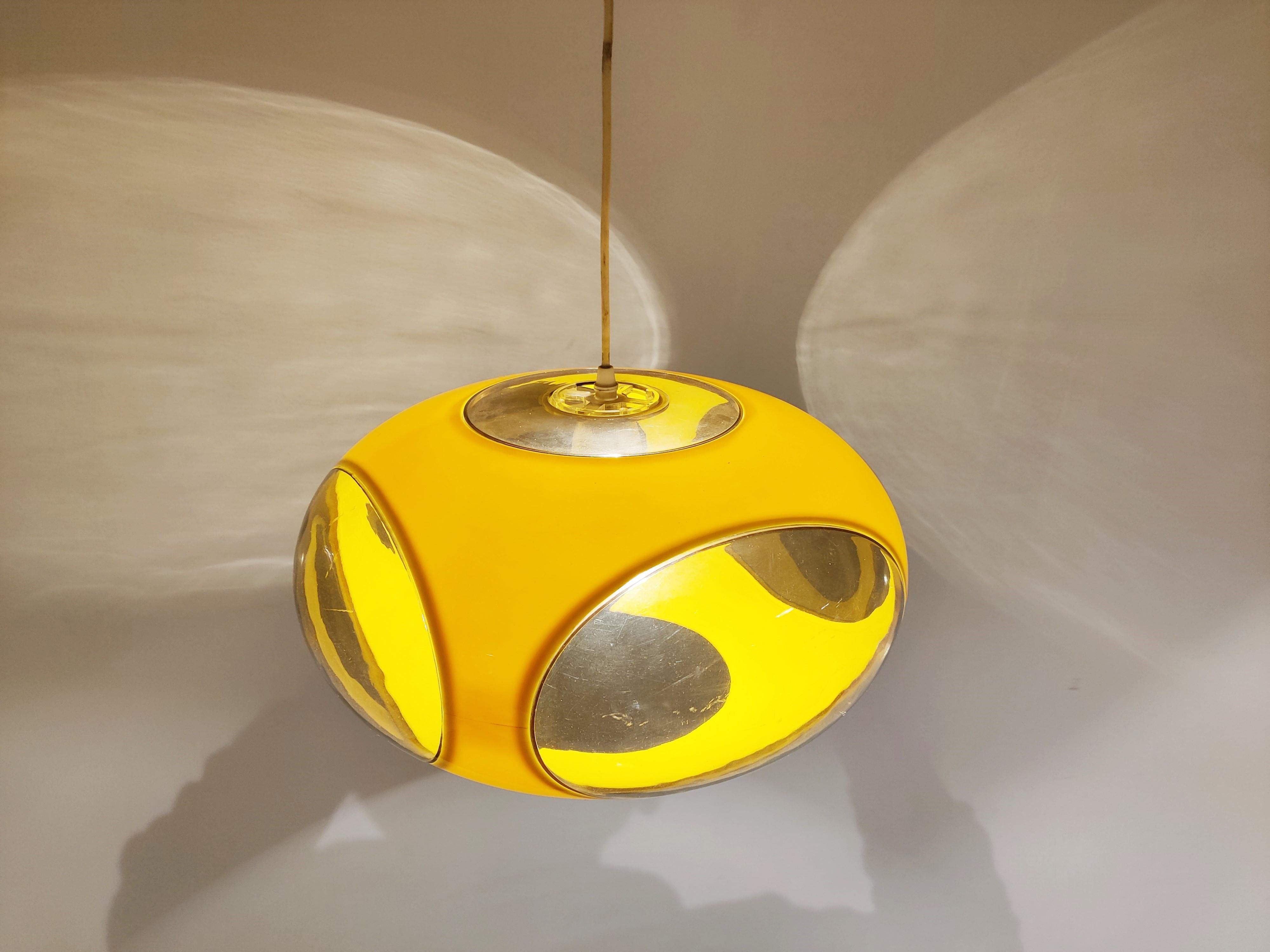 Space Age 'bug eye' Pendant Light, 1960s In Good Condition In HEVERLEE, BE