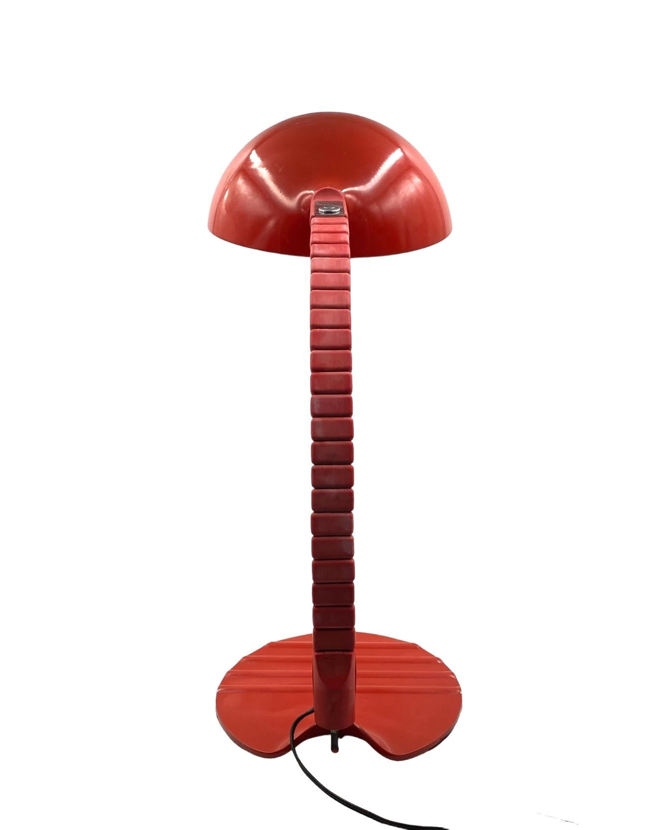 Space age Calotta mod. 660 red table / desk lamp, Martinelli Luce Italy, 1972 in vendita 3