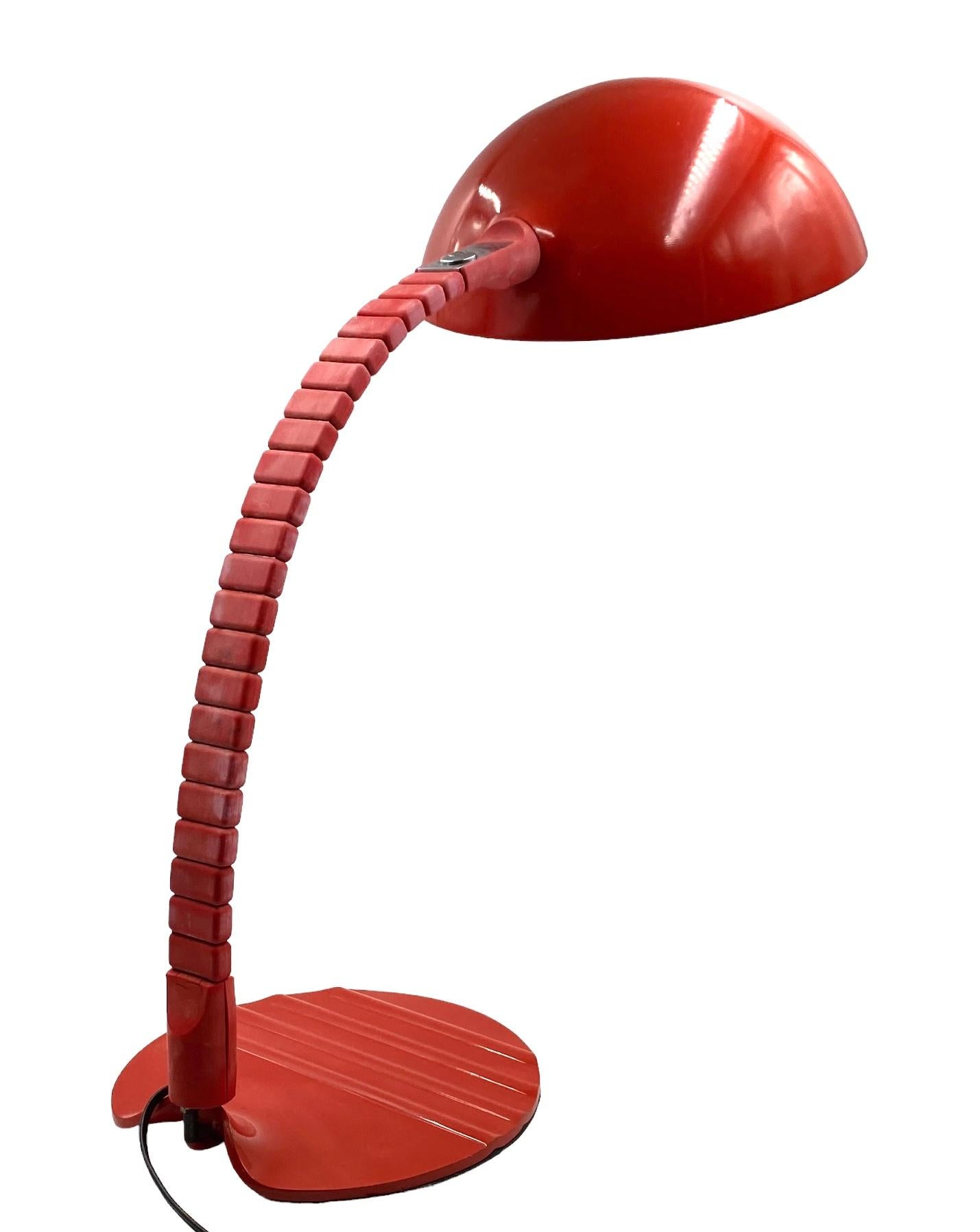 Space age Calotta mod. 660 red table / desk lamp, Martinelli Luce Italy, 1972 in vendita 6