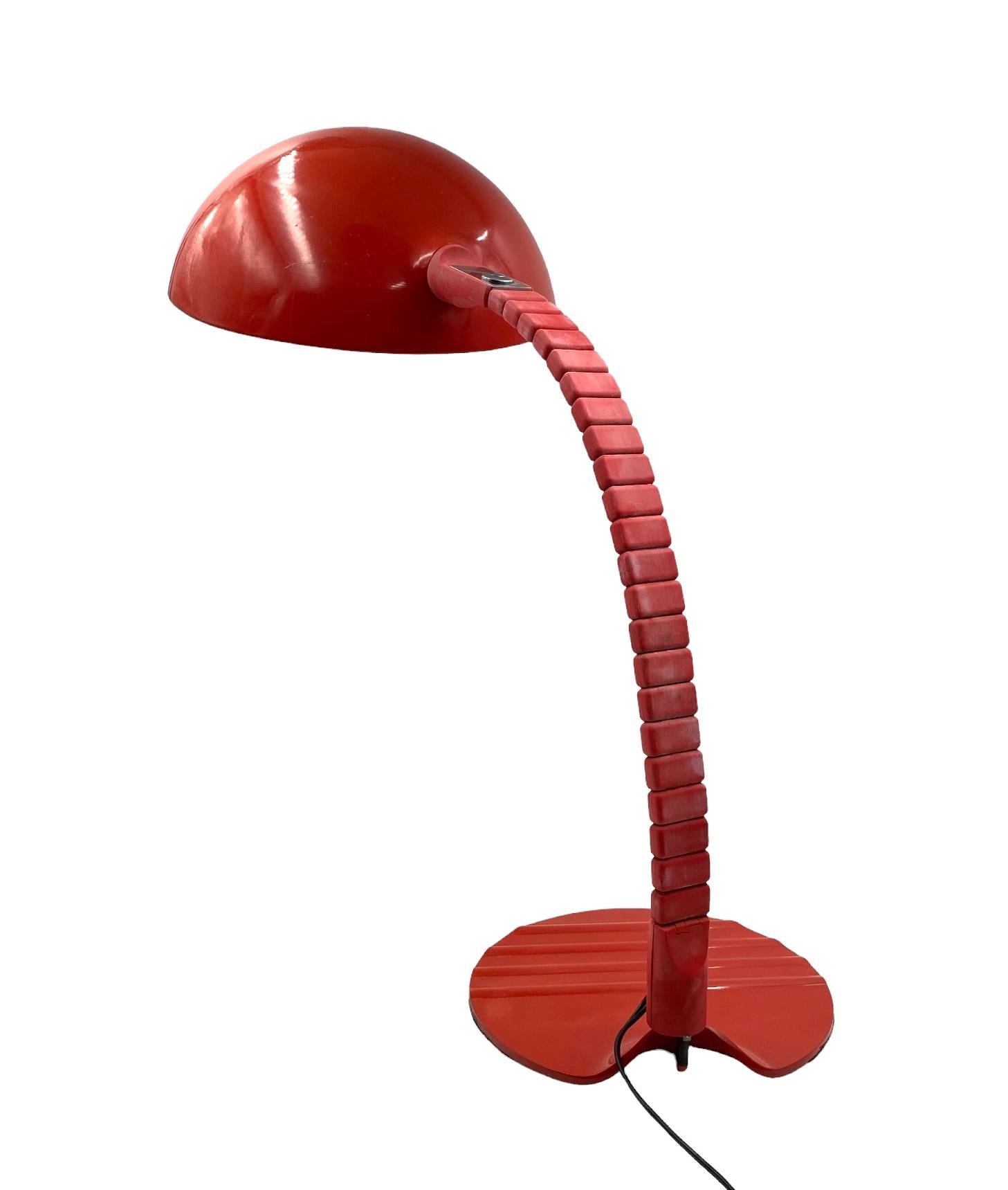 Space age Calotta mod. 660 red table / desk lamp, Martinelli Luce Italy, 1972 in vendita 2