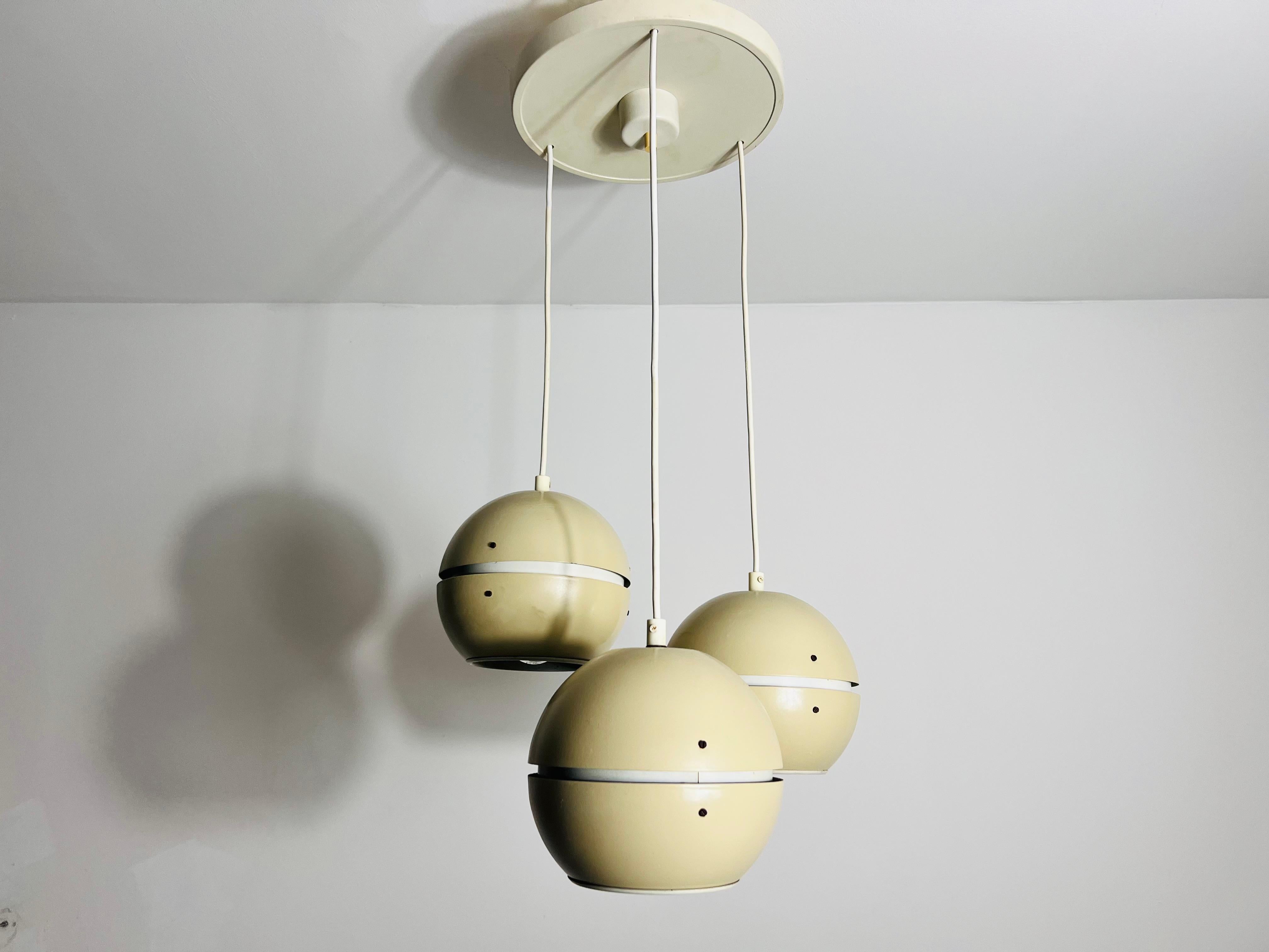 Lampada a sospensione a cascata A Space Age, Germania Est, anni '70 in vendita 3