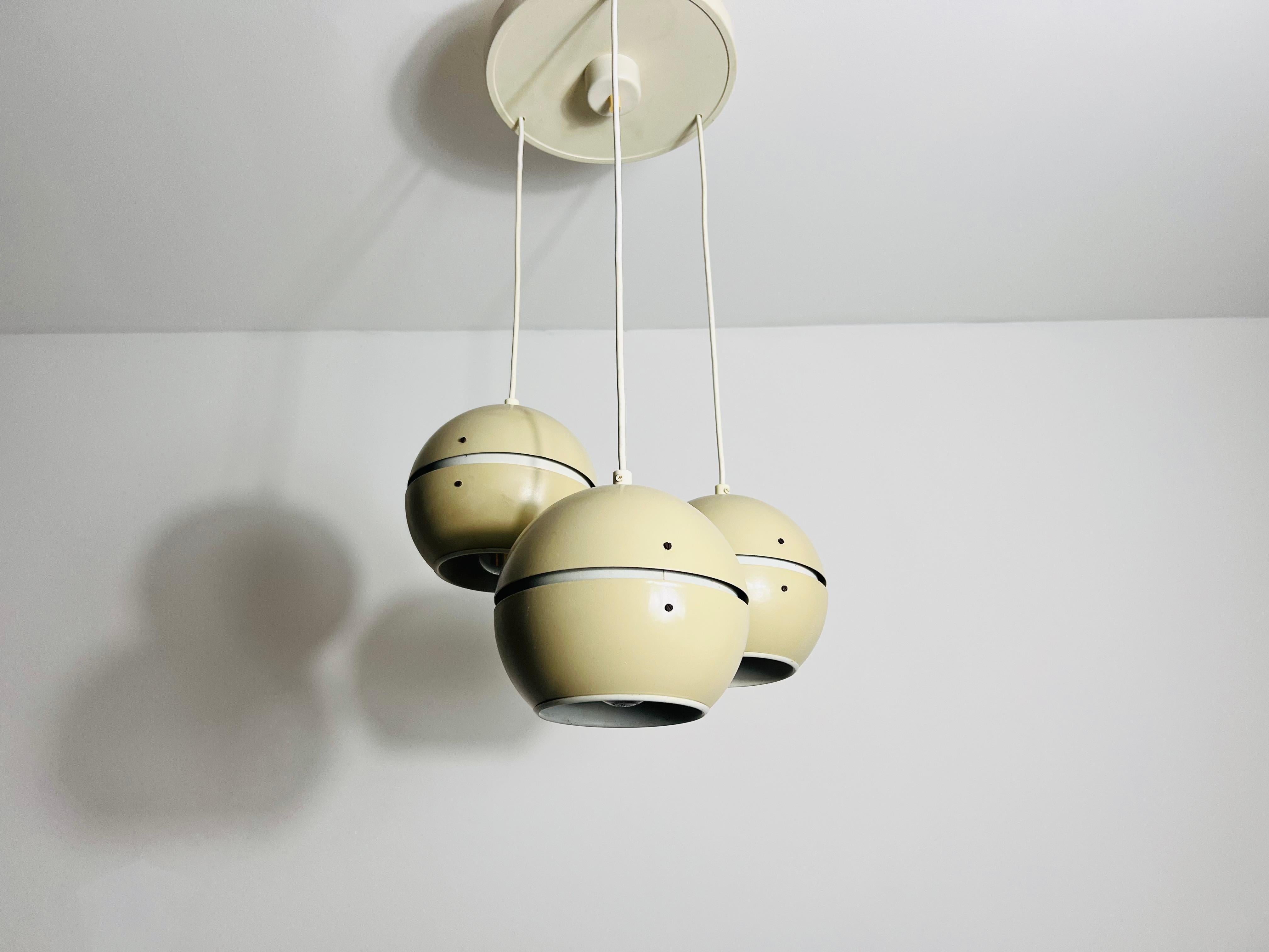 Mid-Century moderno Lampada a sospensione a cascata A Space Age, Germania Est, anni '70 in vendita