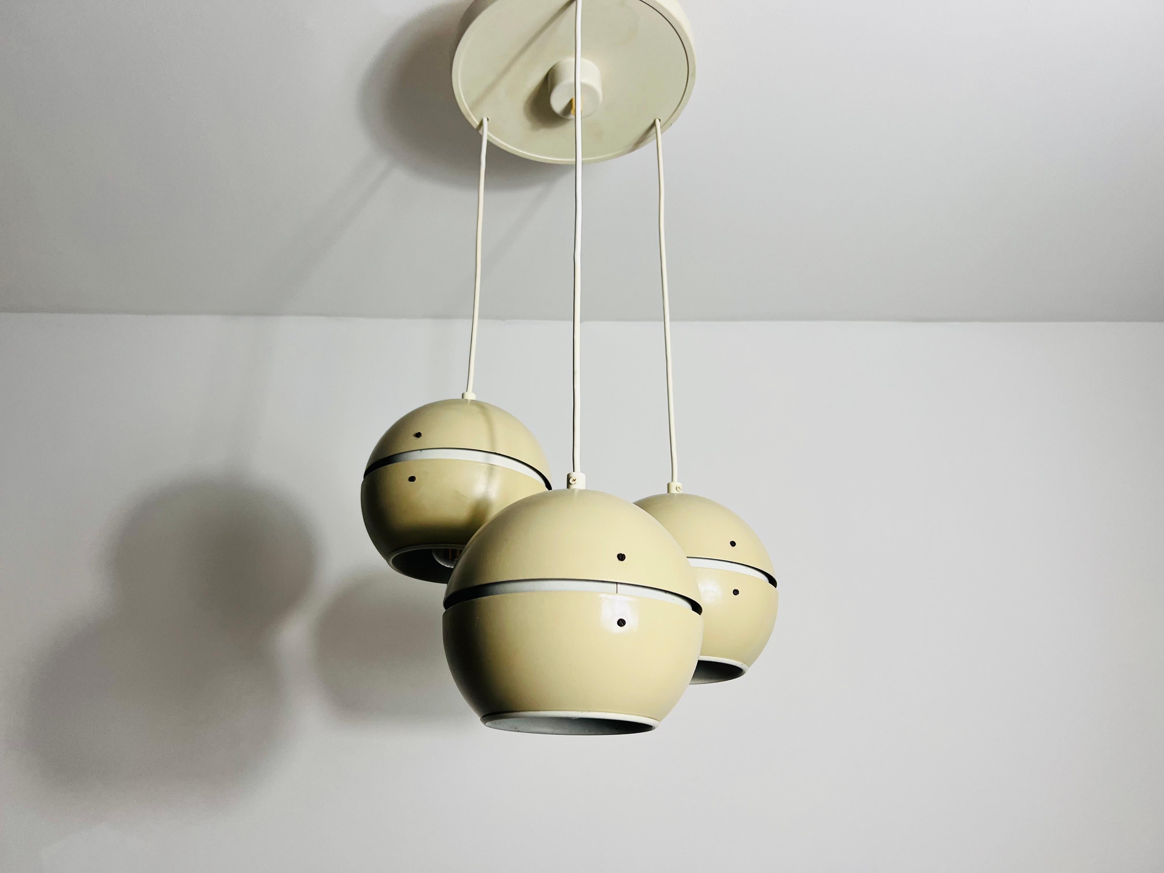 Tedesco Lampada a sospensione a cascata A Space Age, Germania Est, anni '70 in vendita