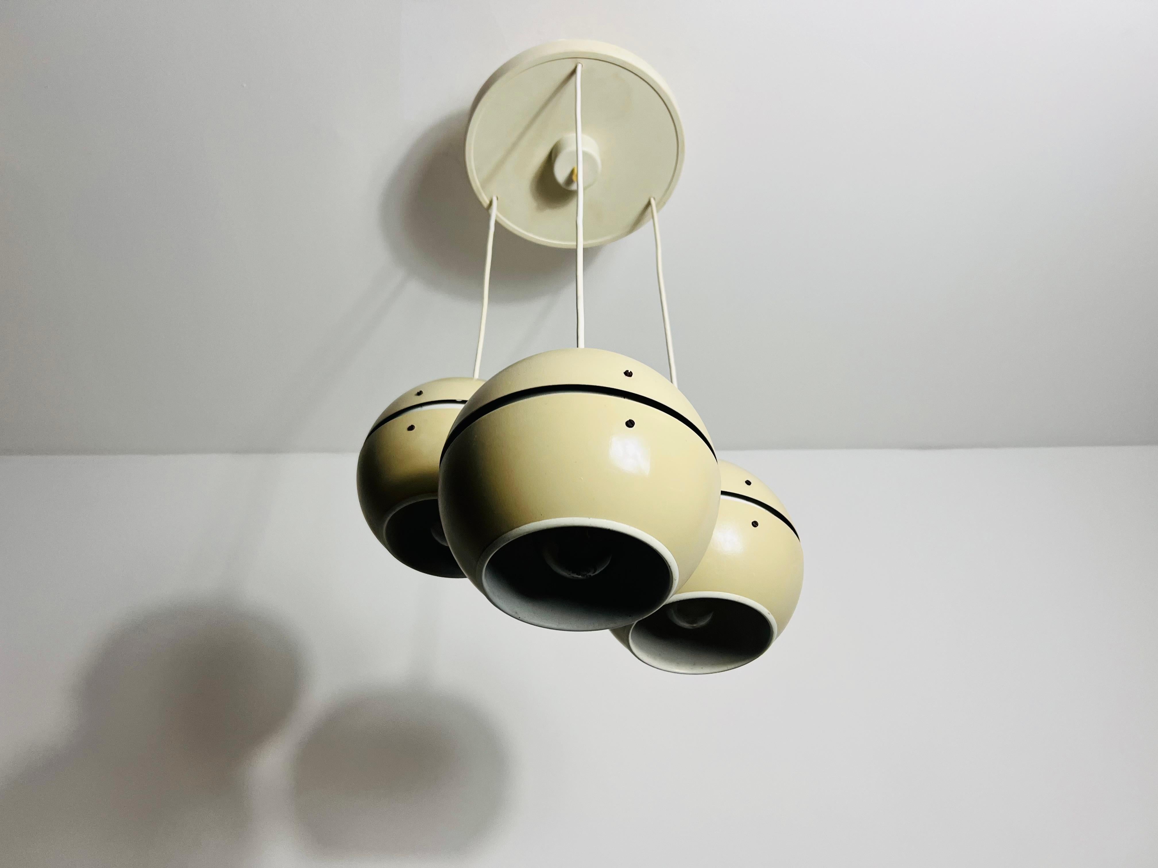 Lampada a sospensione a cascata A Space Age, Germania Est, anni '70 in vendita 1