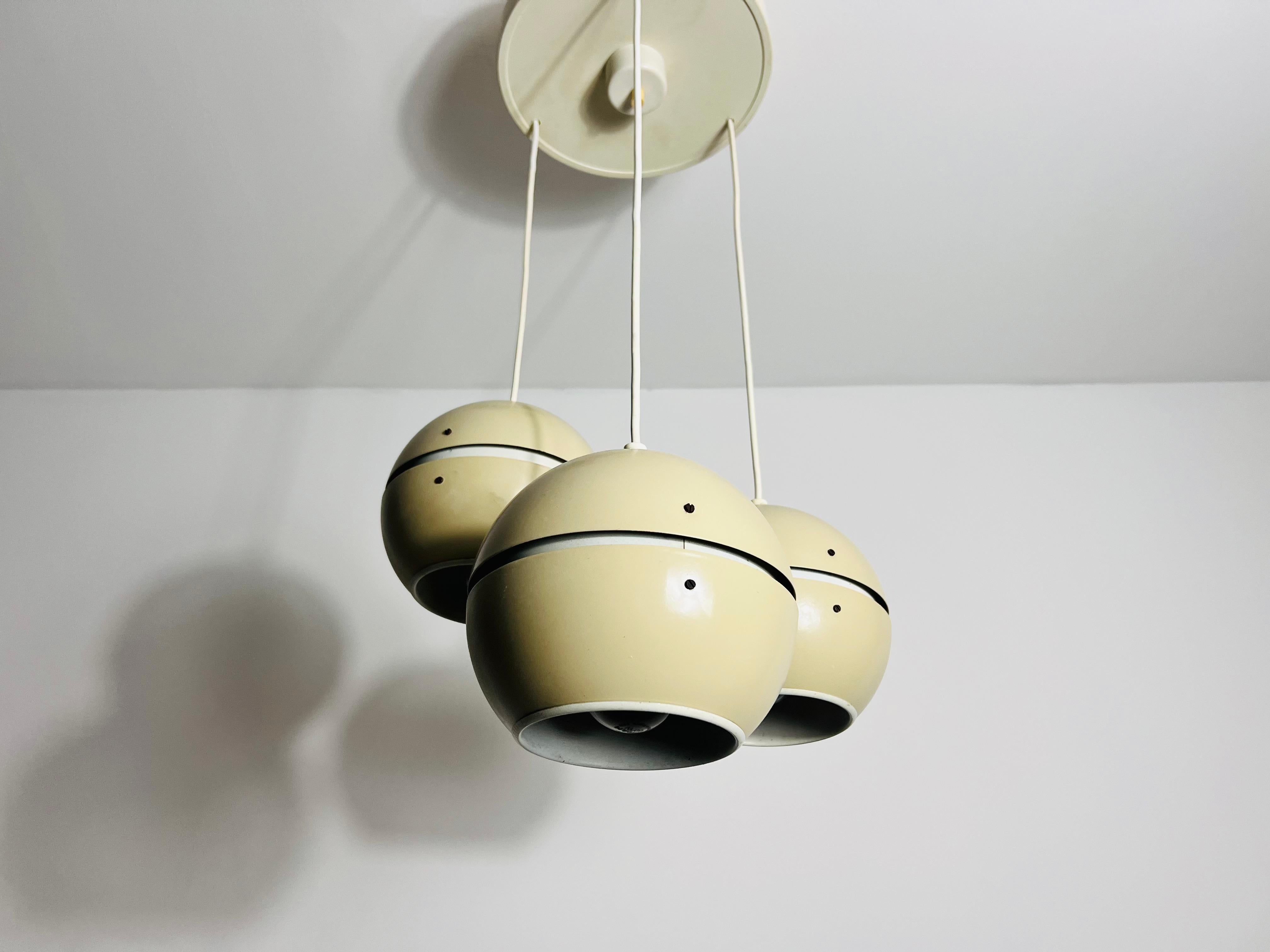 Lampada a sospensione a cascata A Space Age, Germania Est, anni '70 in vendita 2