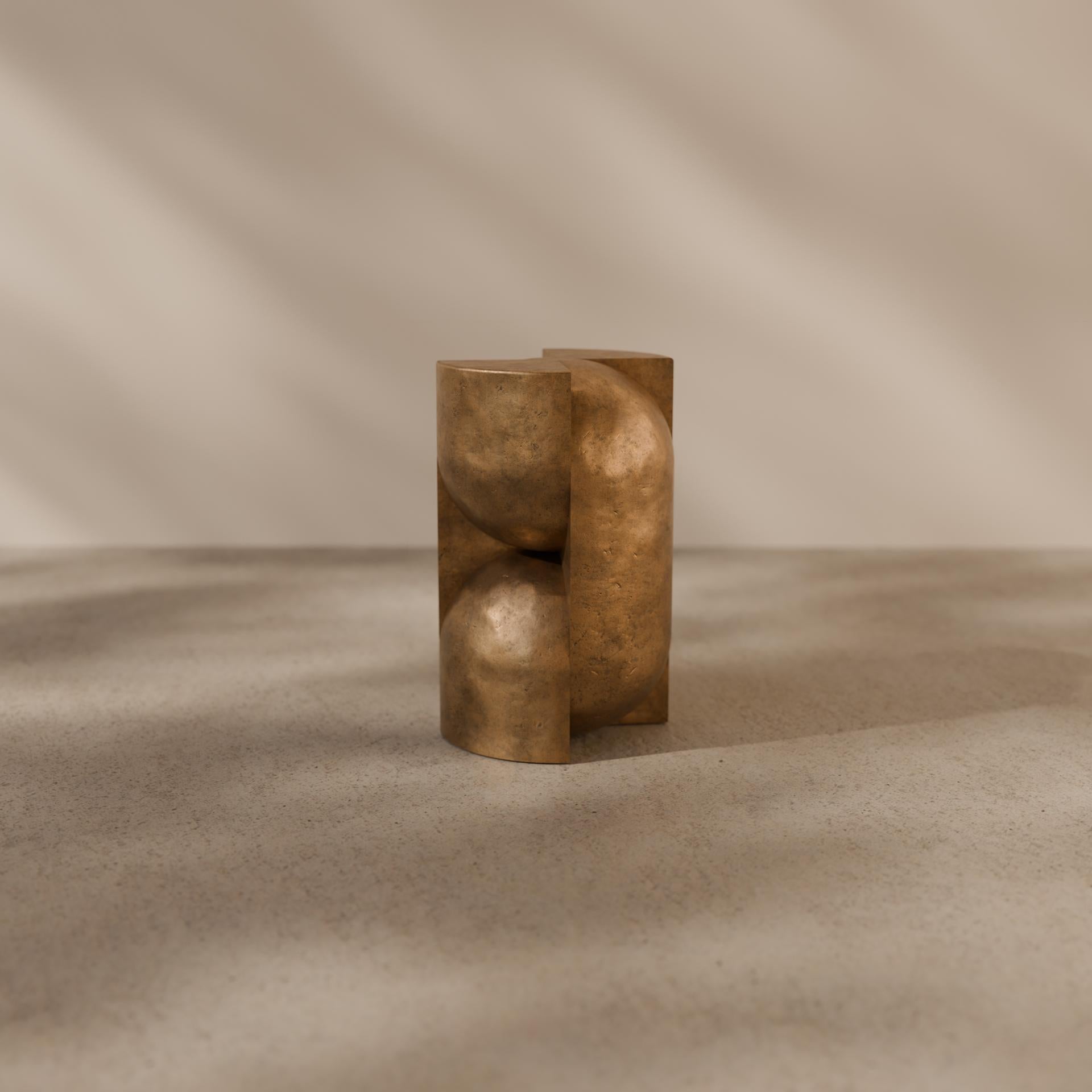 Space-Age Cast Bronze ‘Capsule’ Sculptural Pedestal In New Condition For Sale In London, GB