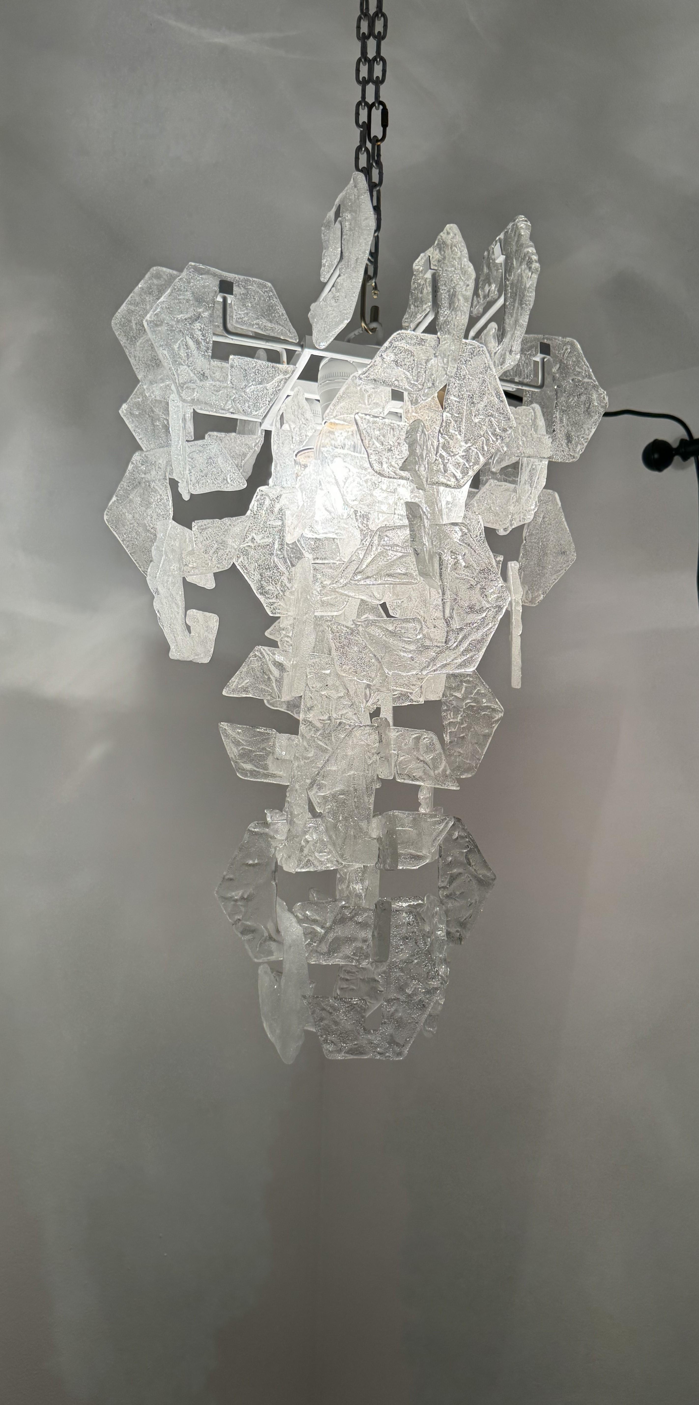 Space Age Chandelier by Carlo Nason for Mazzega in Murano Glass. ca. 1968 For Sale 4