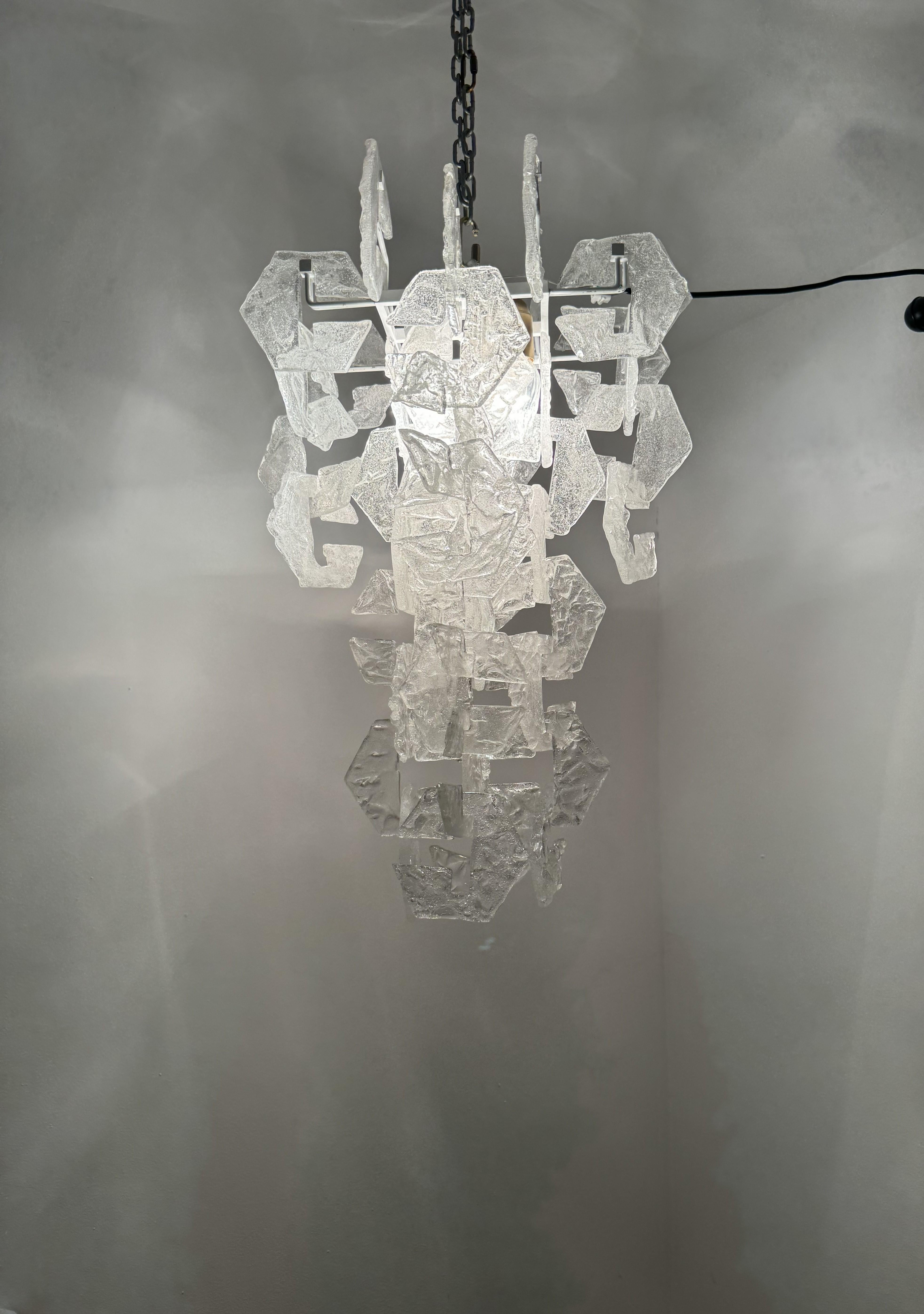 Space Age Chandelier by Carlo Nason for Mazzega in Murano Glass. ca. 1968 For Sale 5