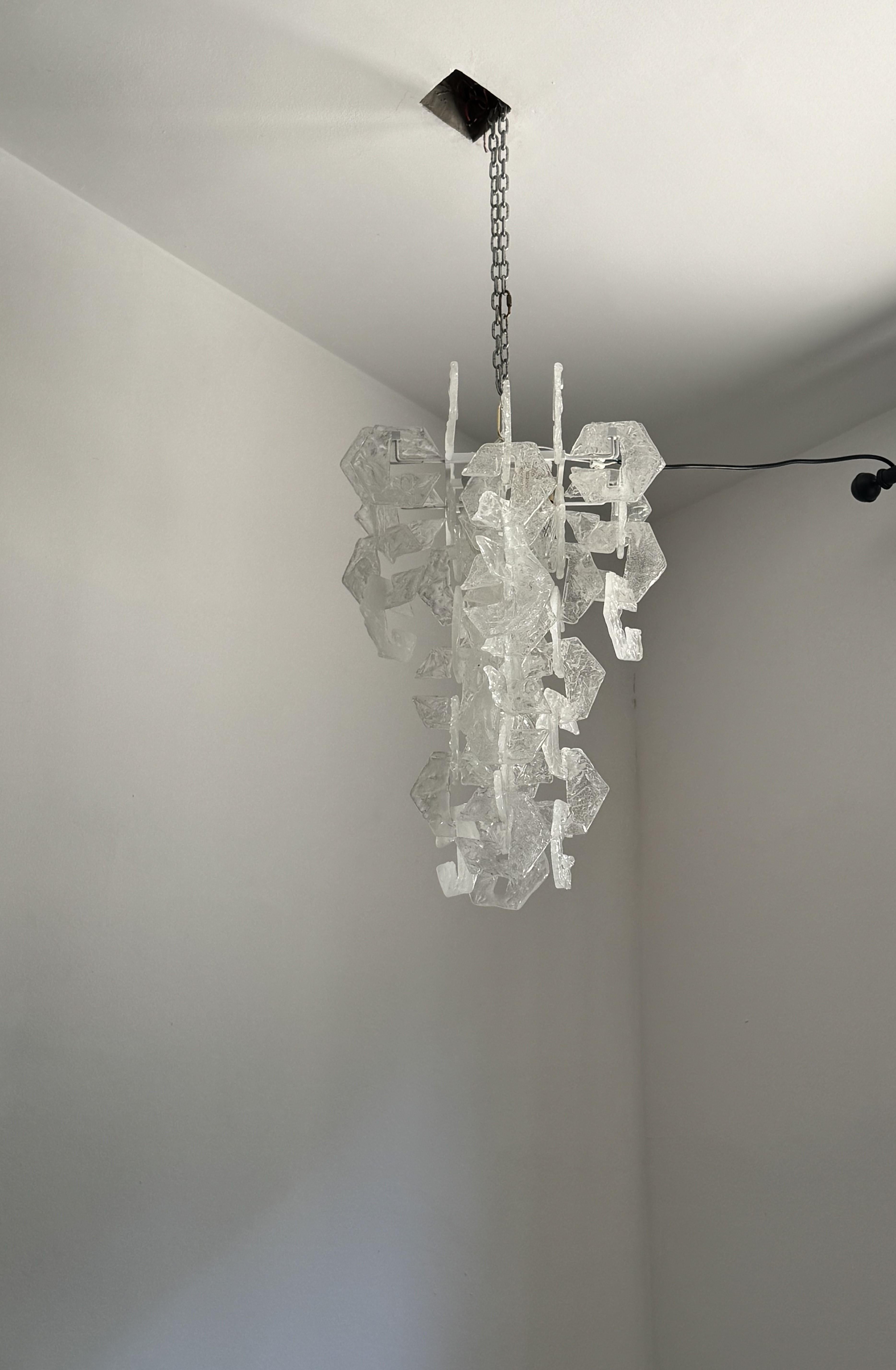 Mid-20th Century Space Age Chandelier by Carlo Nason for Mazzega in Murano Glass. ca. 1968 For Sale