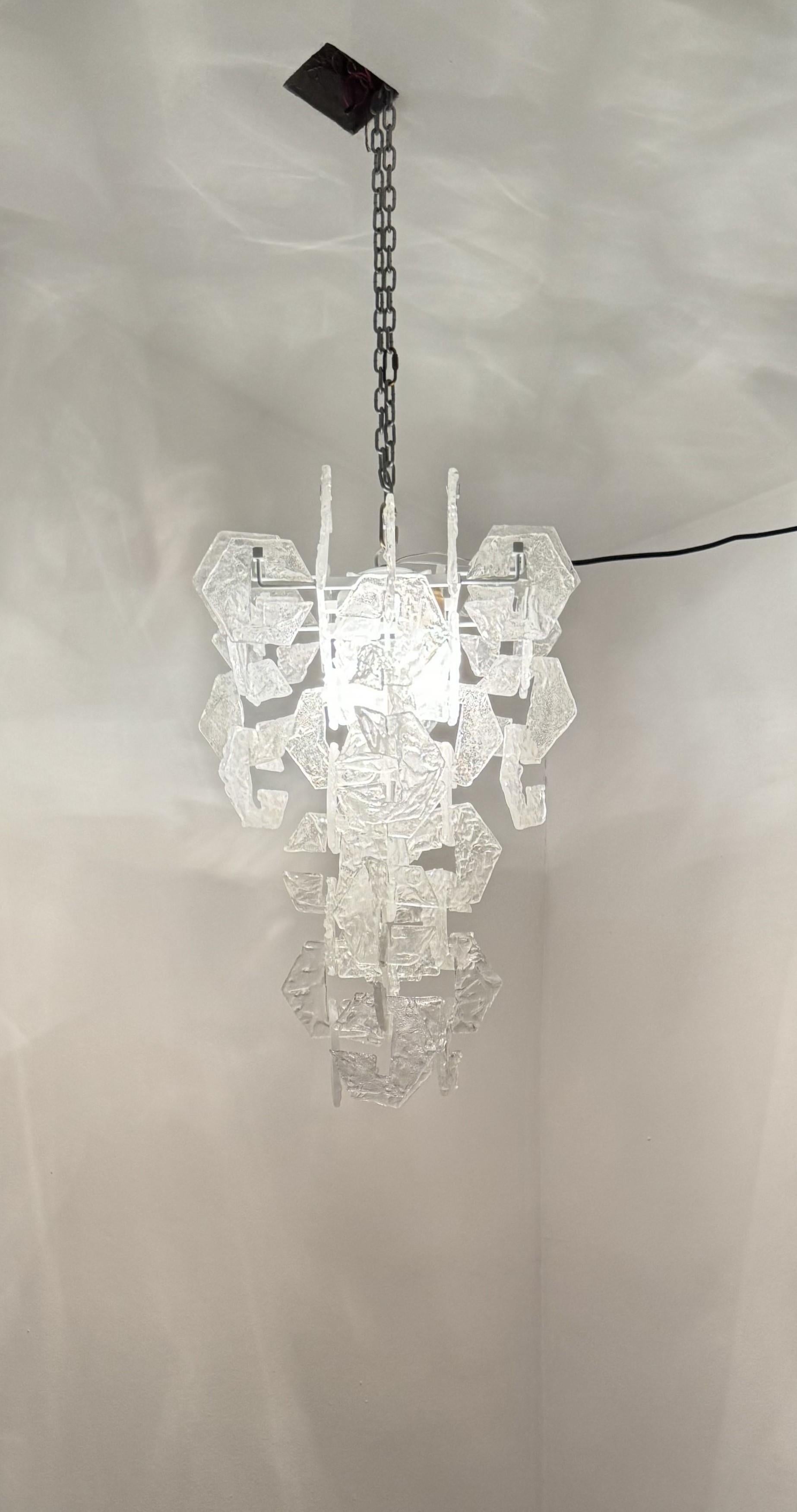 Space Age Chandelier by Carlo Nason for Mazzega in Murano Glass. ca. 1968 For Sale 2