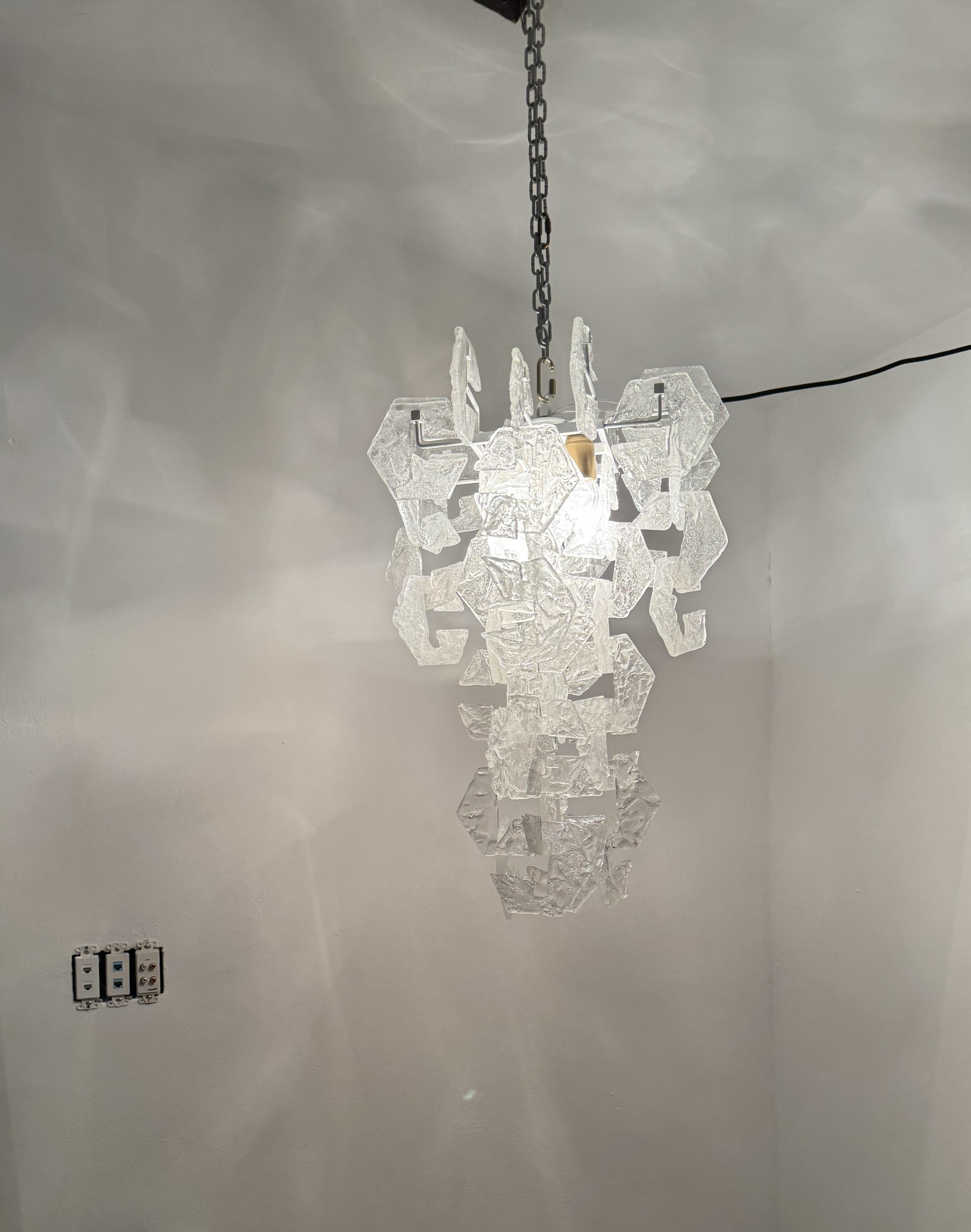 Space Age Chandelier by Carlo Nason for Mazzega in Murano Glass. ca. 1968 For Sale 3