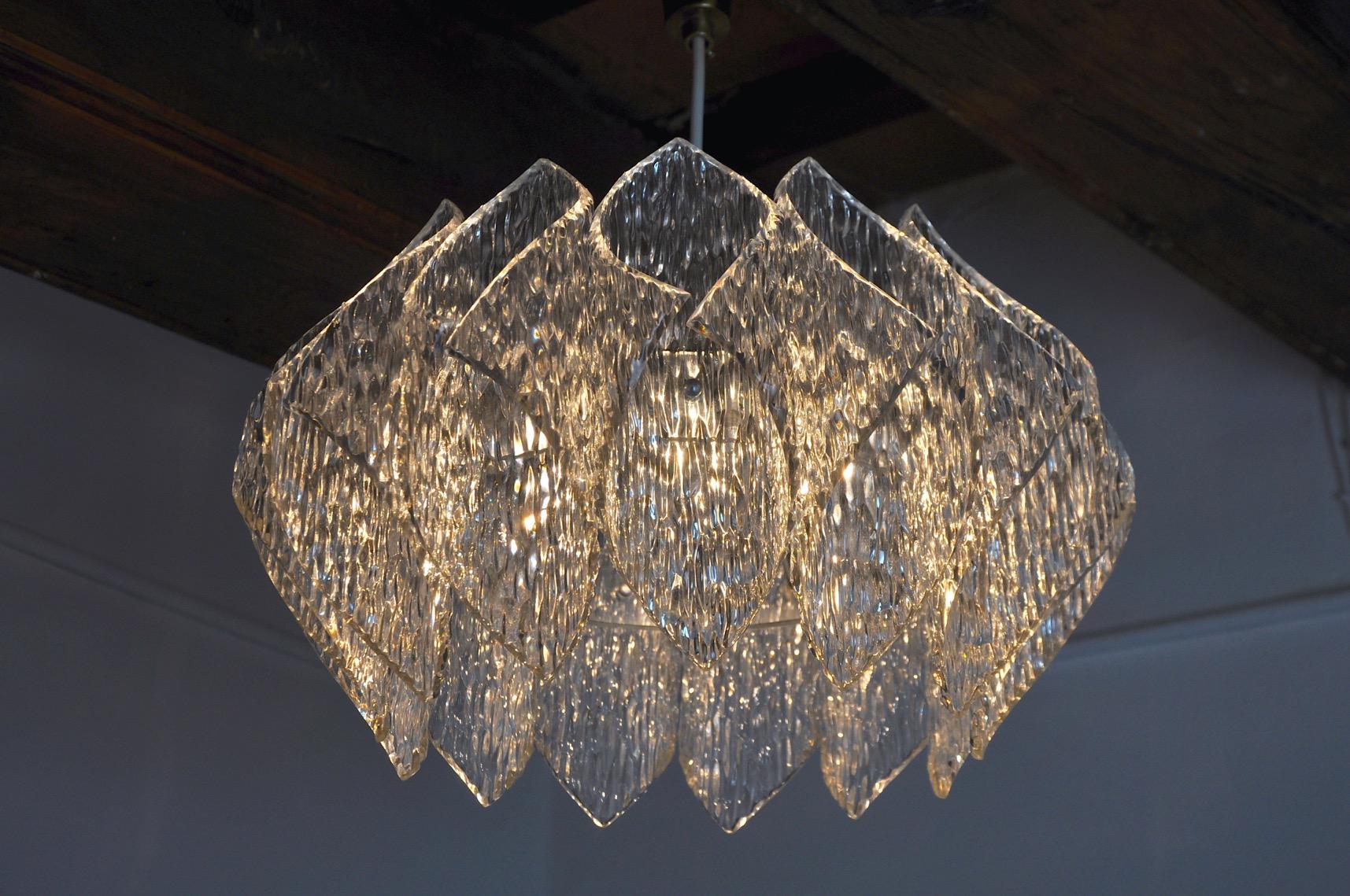 Fin du 20e siècle Lustre de l'ère spatiale, effet givré en bakélite, France, 1970 en vente