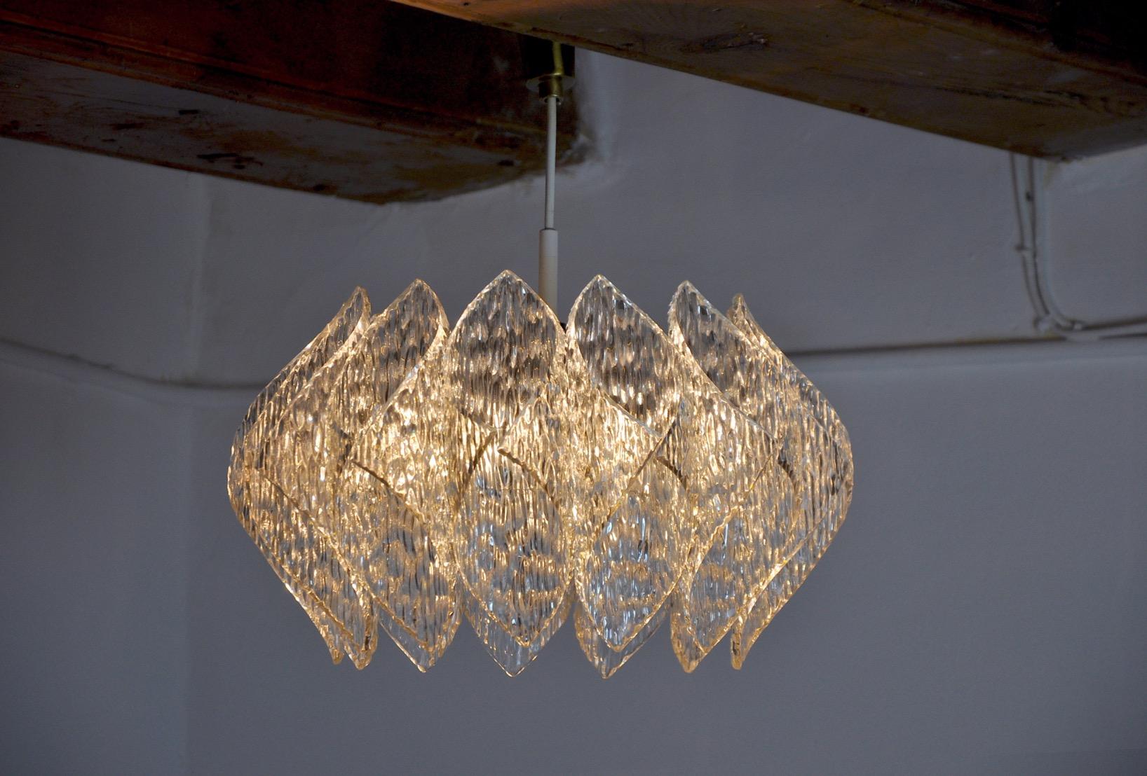 Lustre de l'ère spatiale, effet givré en bakélite, France, 1970 en vente 1