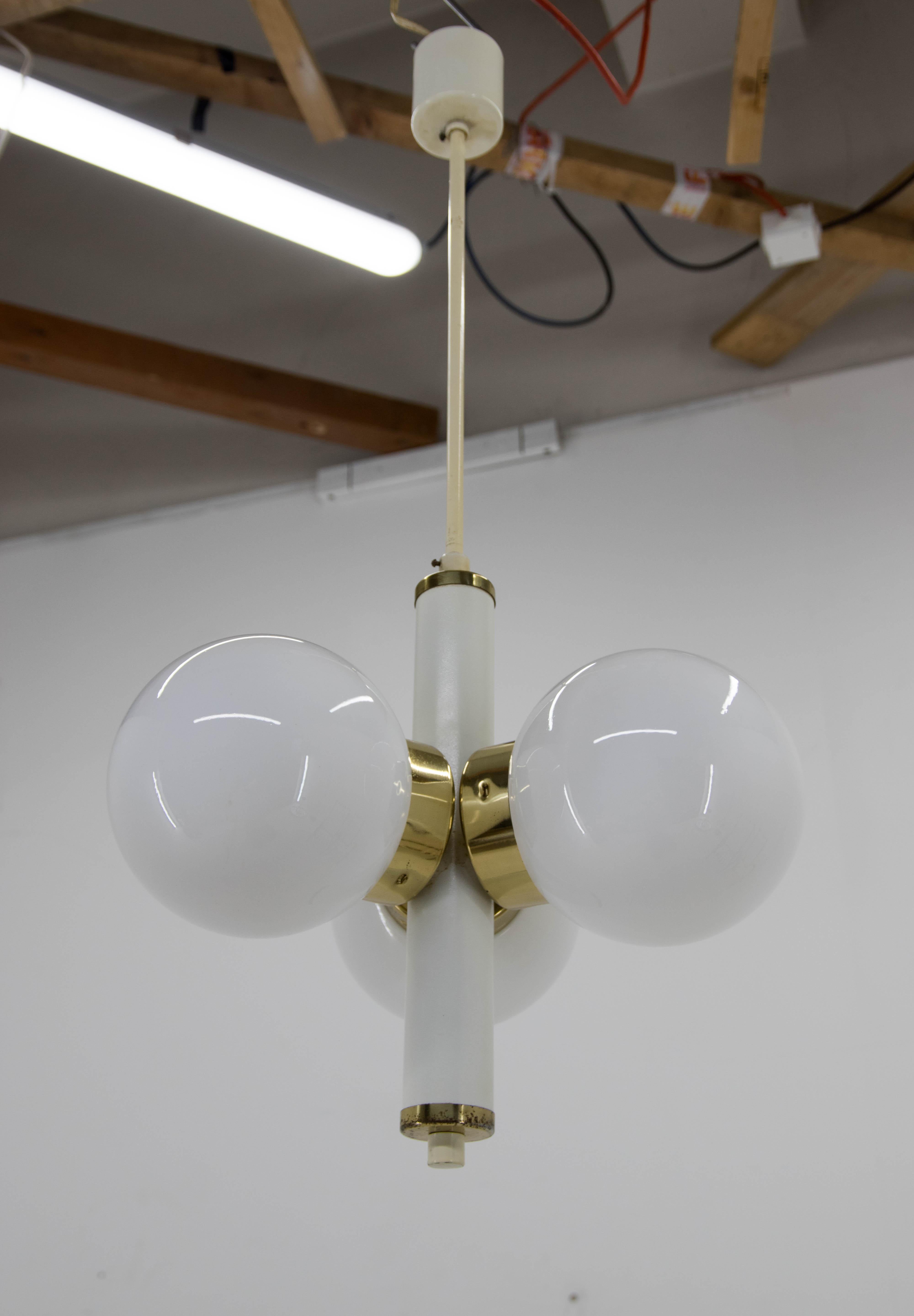 3-Flamming Space Age chandelier nade by Elektroinstala Jilove u Decina in 1960s.
Good original condition.
3x60W, E25-E27 bulbs
US wiring compatible