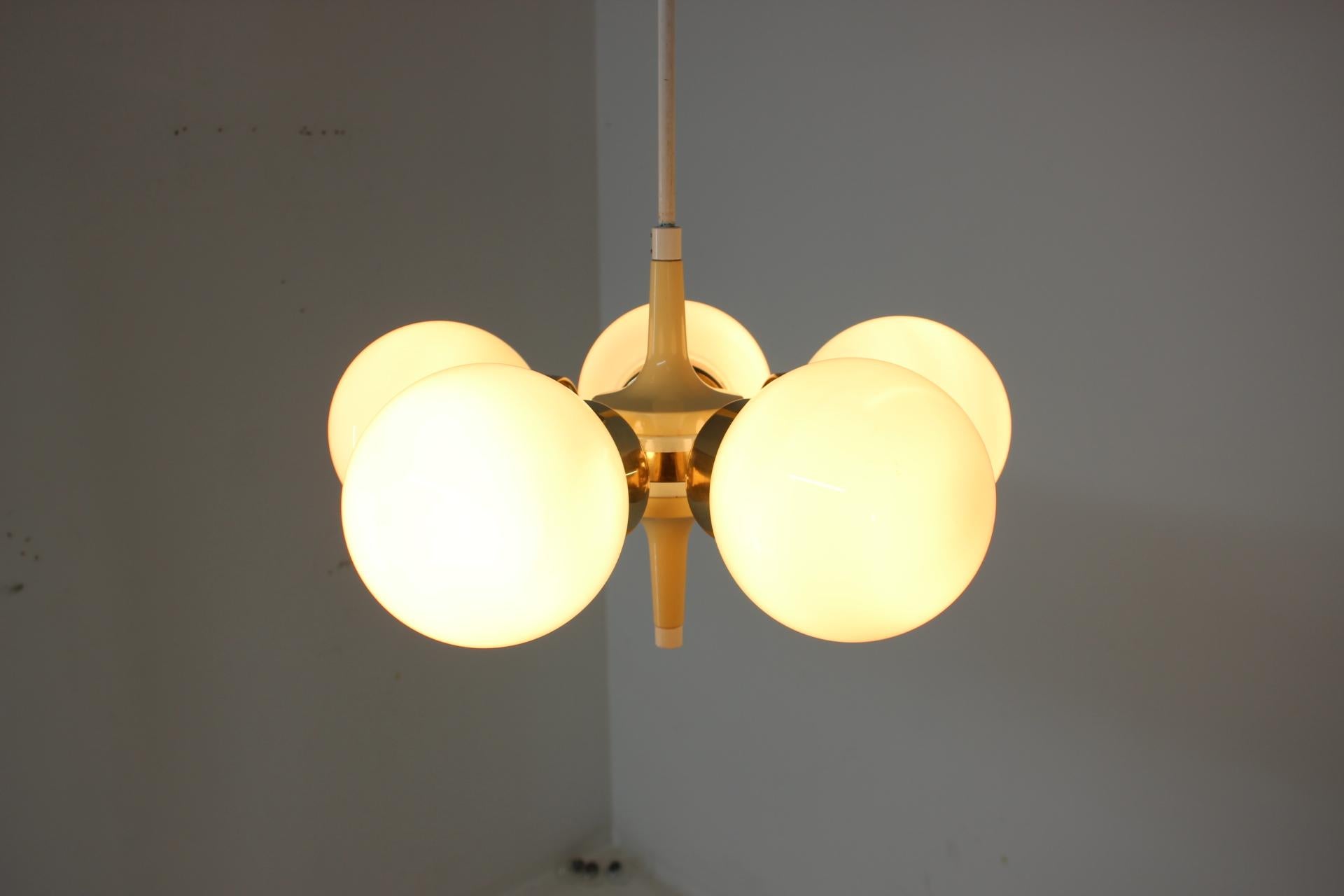 Space Age Chandelier Sputnik by Elektroinstala Decin, 1970s For Sale 2