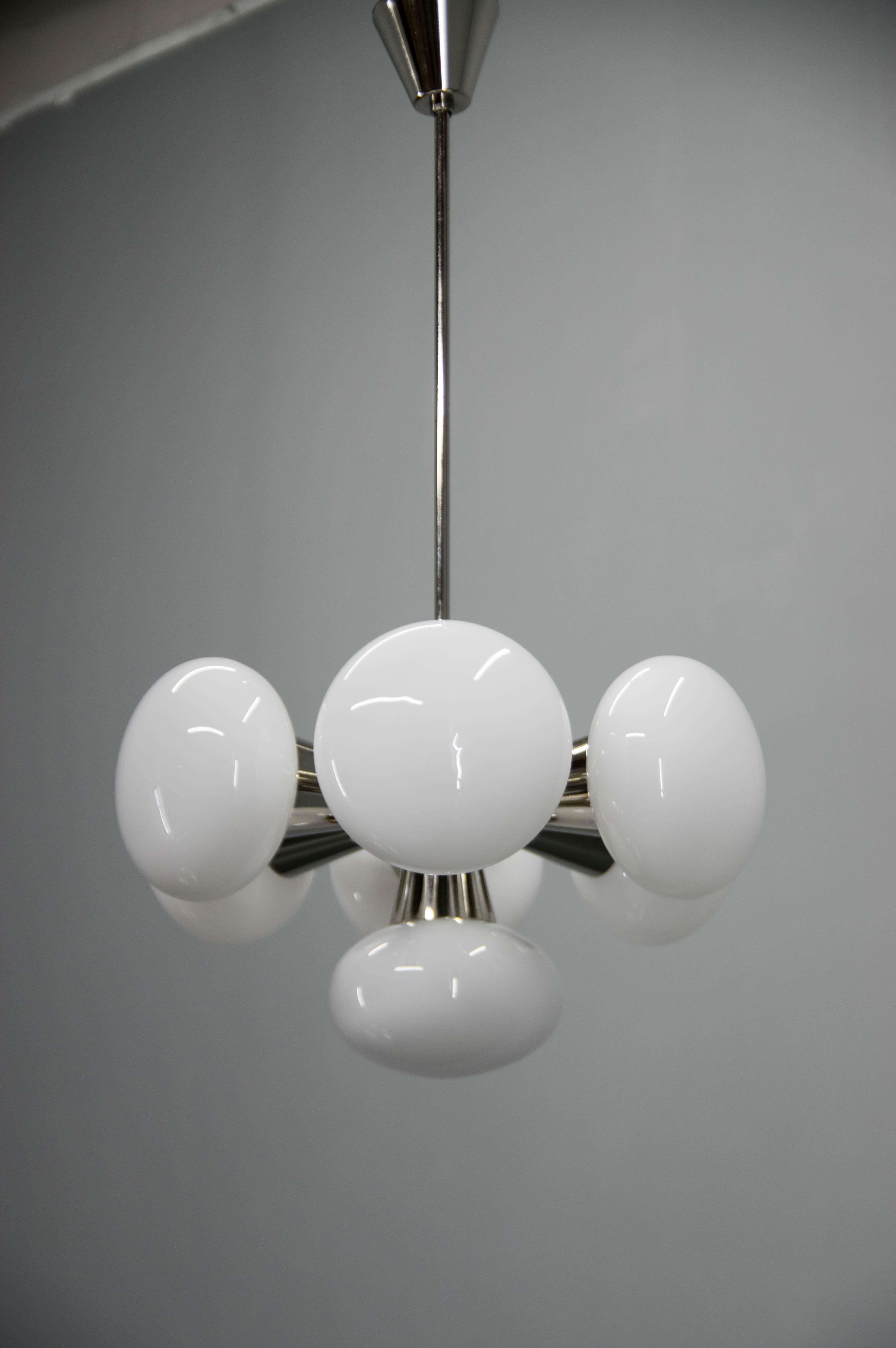 Lustre Spoutnik de l'ère spatiale de Kamenicky Senov, 1970 en vente 3