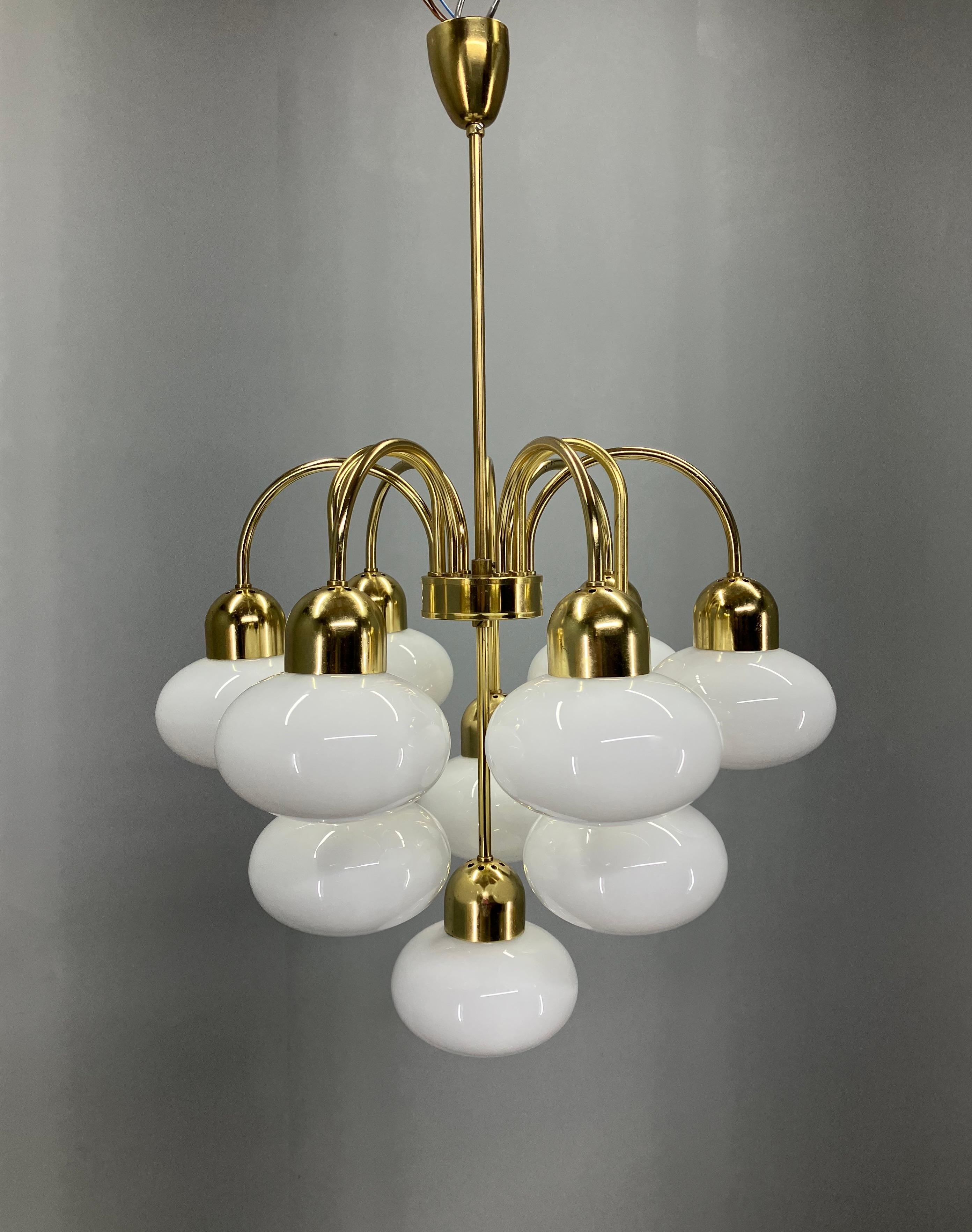 Large 10-flamming chandelier made by Kamenicky Senov in 1970s
Cleaned, polished.
Glass in perfect condition.
Rewired: three separate circuits: 6+3+1x40W, E12-E14 bulbs 
US wiring compatible.