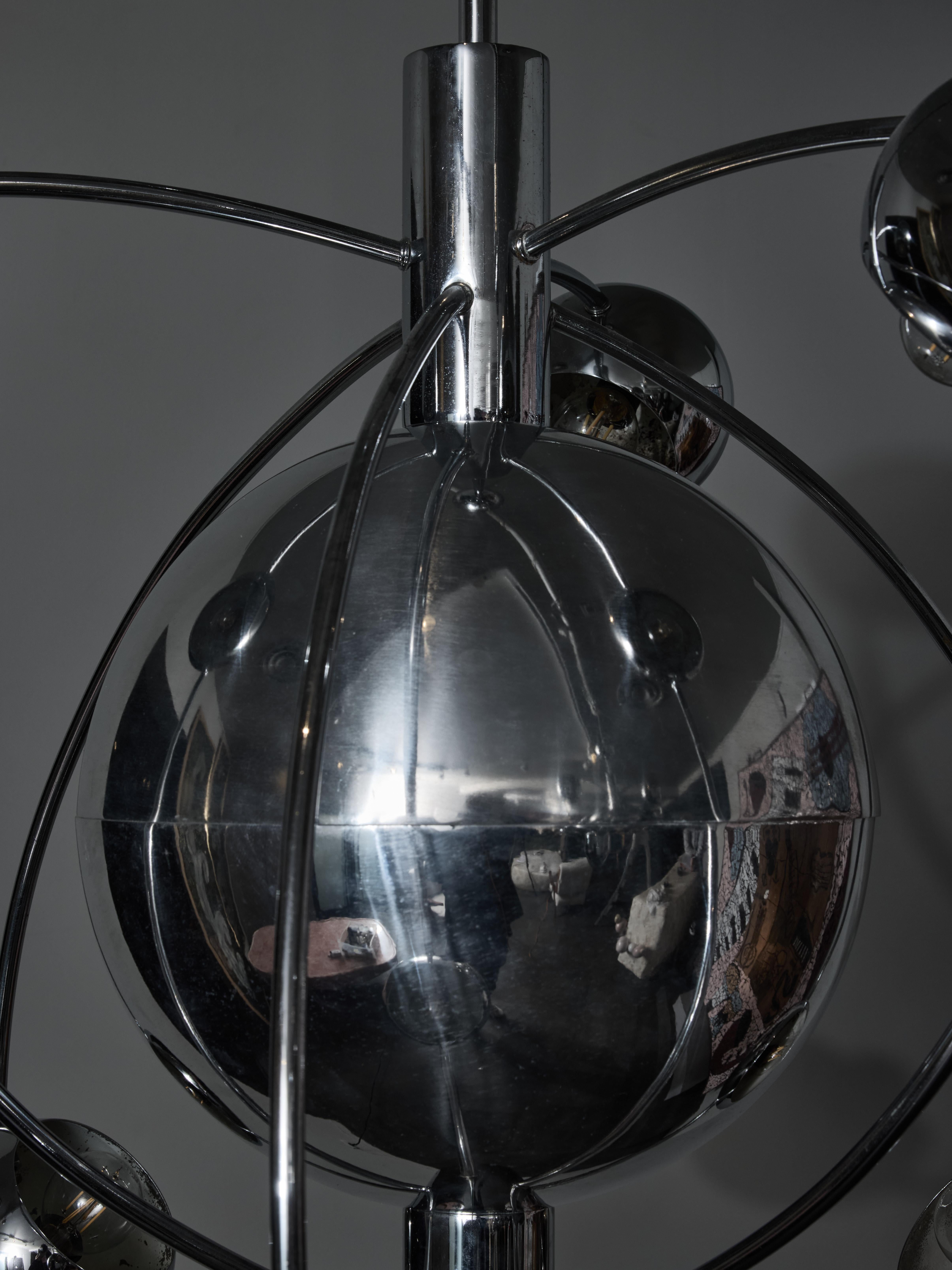 italien Lustres de l'ère spatiale de Reggiani en vente