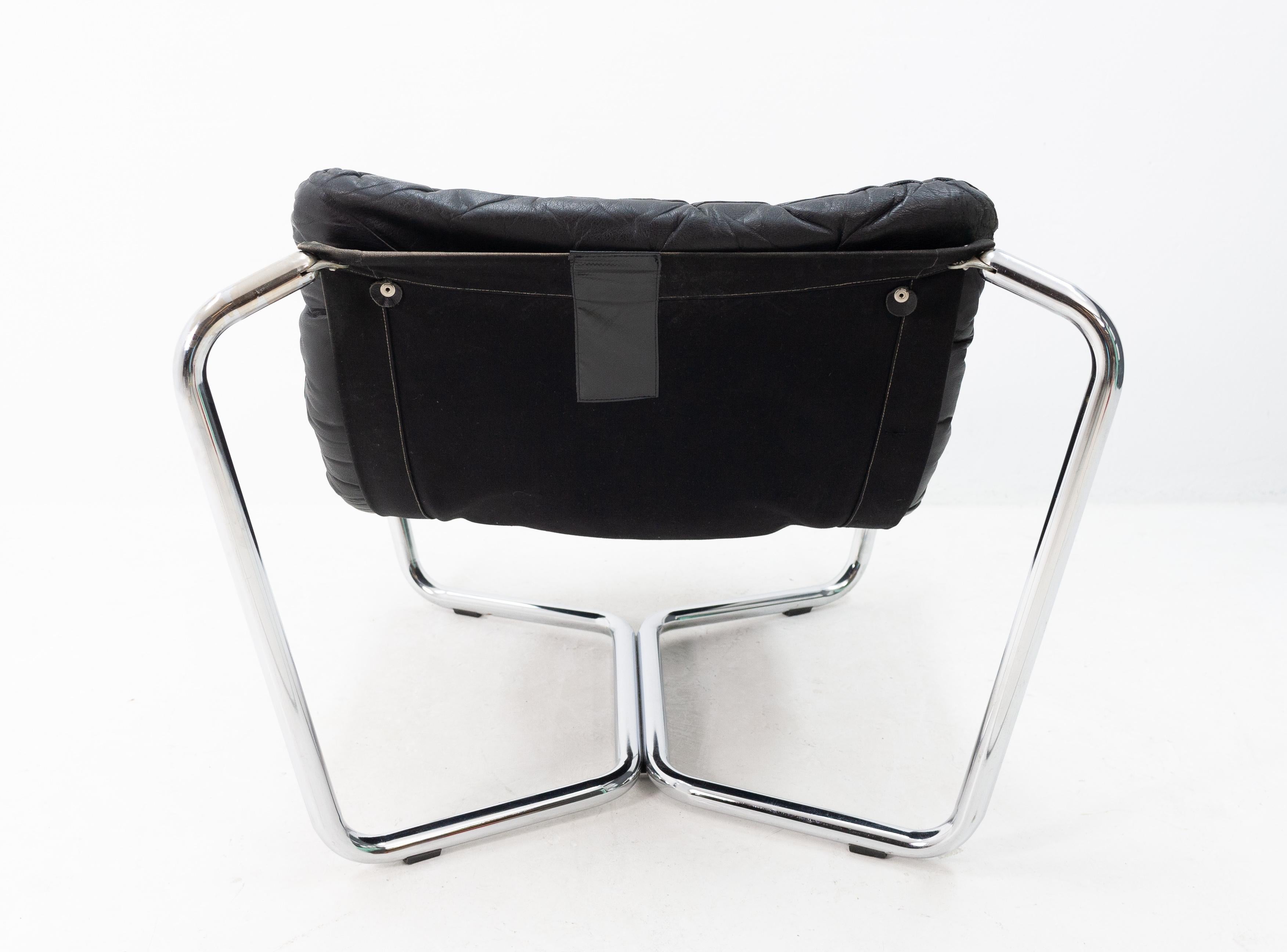 Late 20th Century Space Age Chrome and Leather Lounge Chair