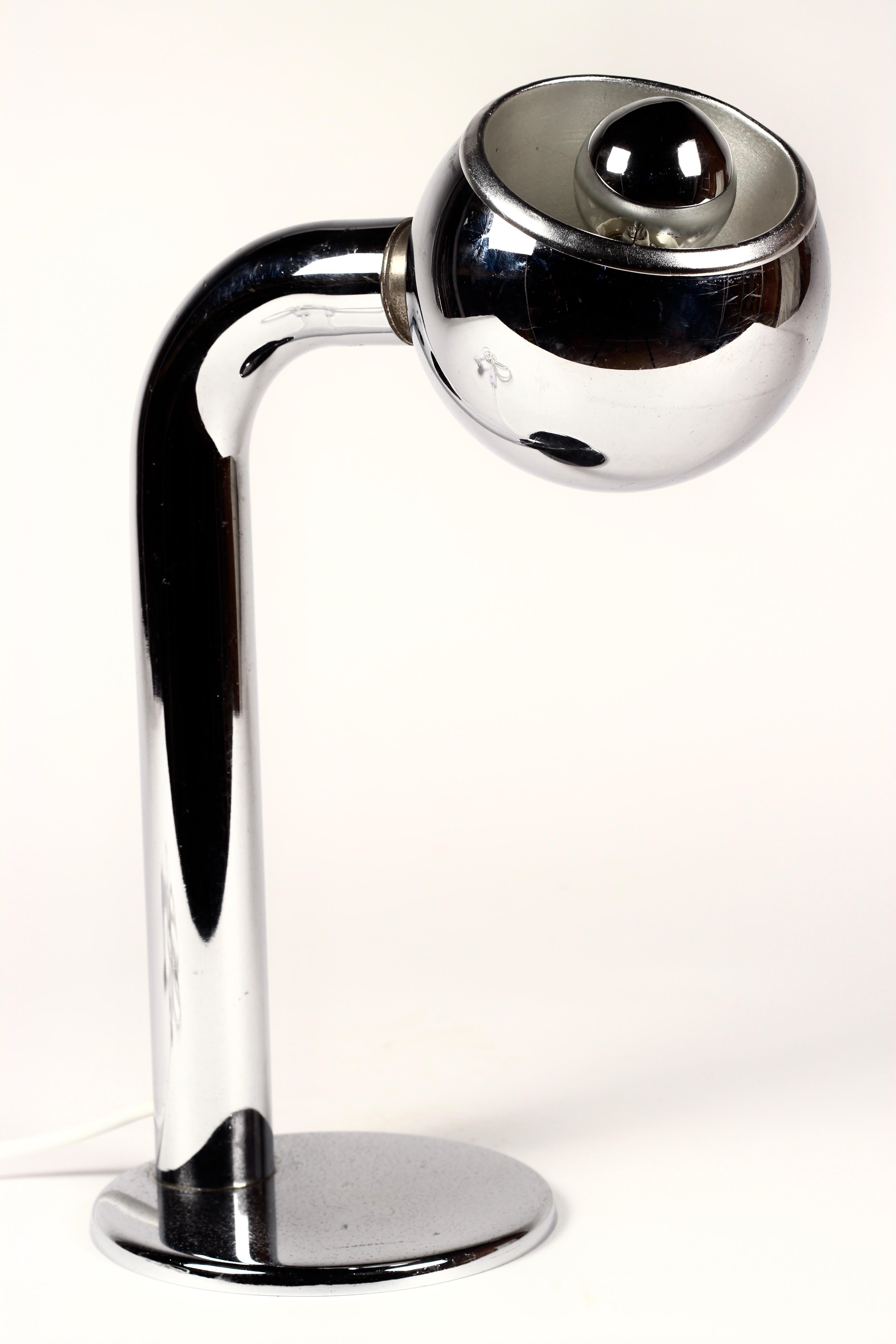Lampe de bureau magnétique Space and Chrome, 1974 Italian Luci Mod. 414 en vente 4