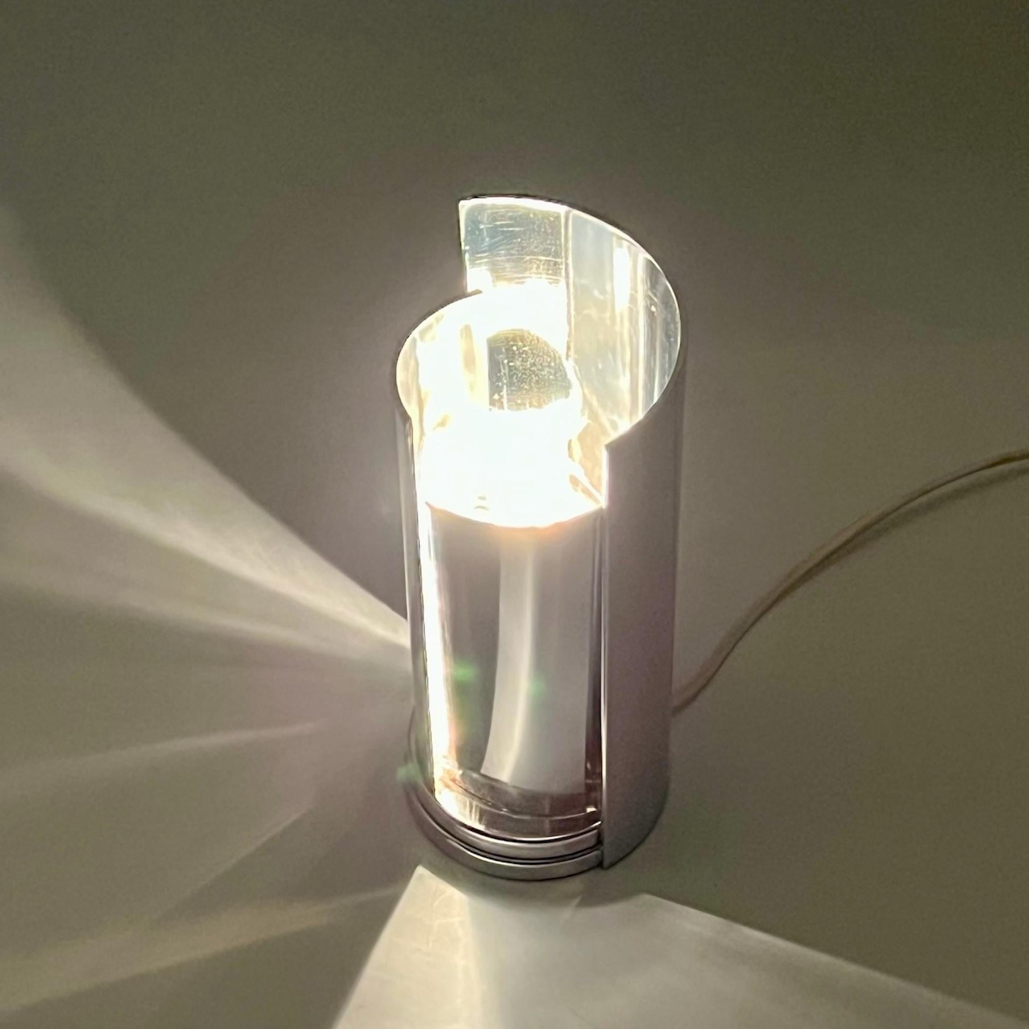 Métal Lampe chromée de l'ère spatiale avec abat-jour réglable Selenova TA 447, 1970 en vente