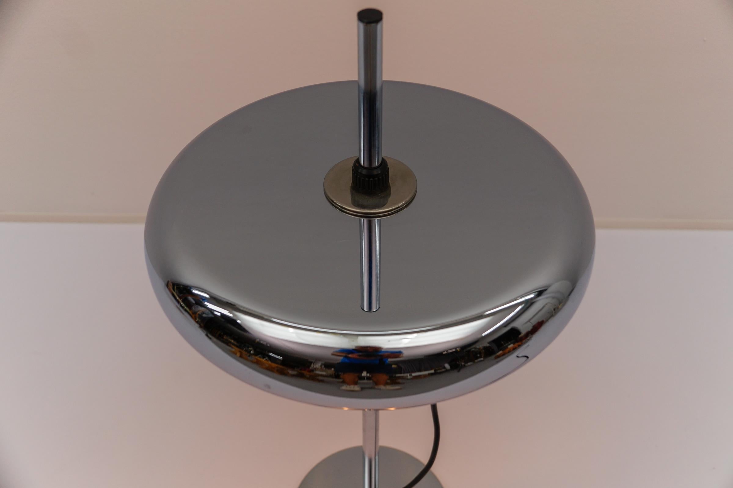 Lampe de table Space AGE Chrome, années 1960 Allemagne en vente 6