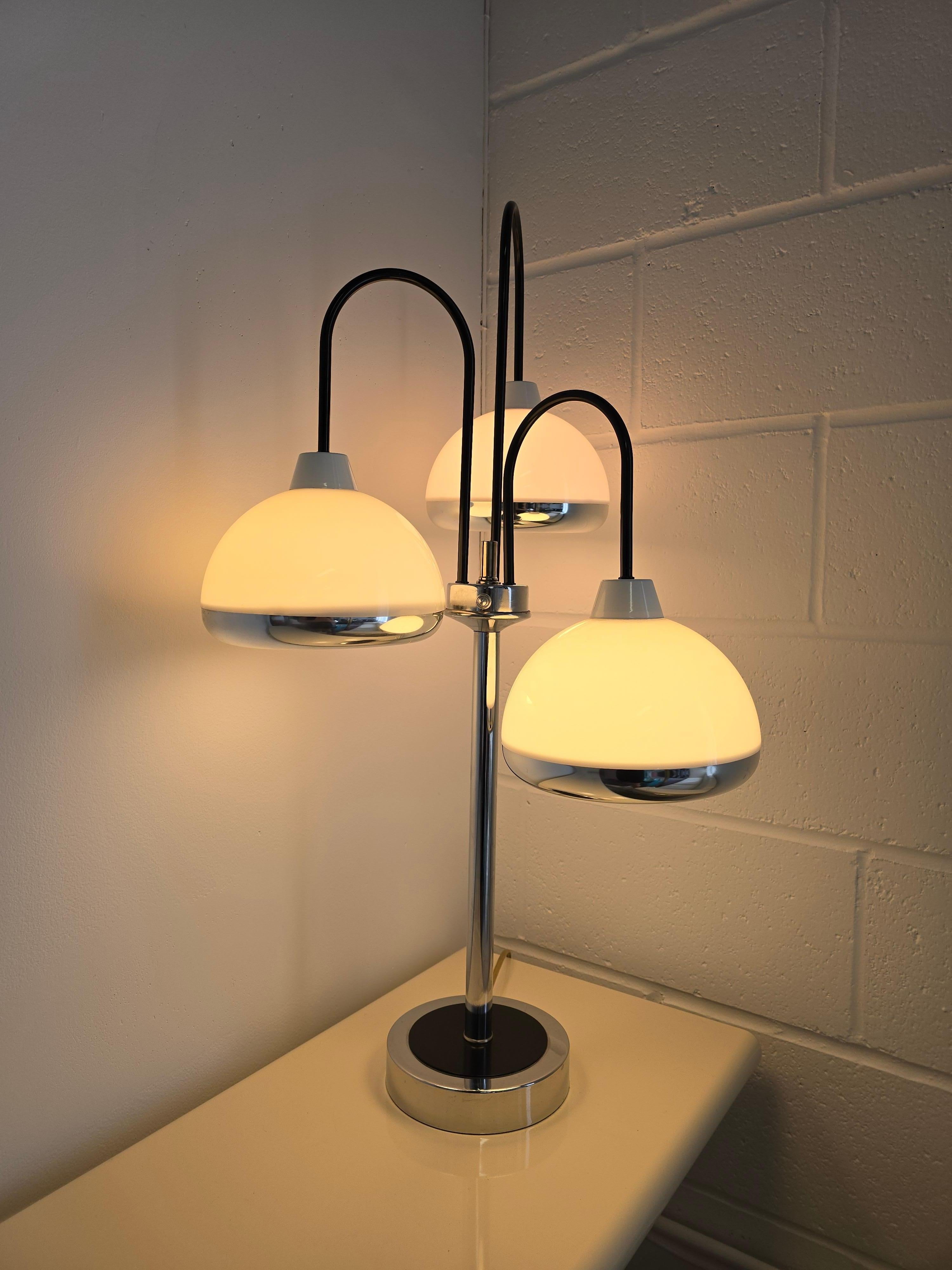 Late 20th Century Space Age Chrome Waterfall Three Shade Table Lamp