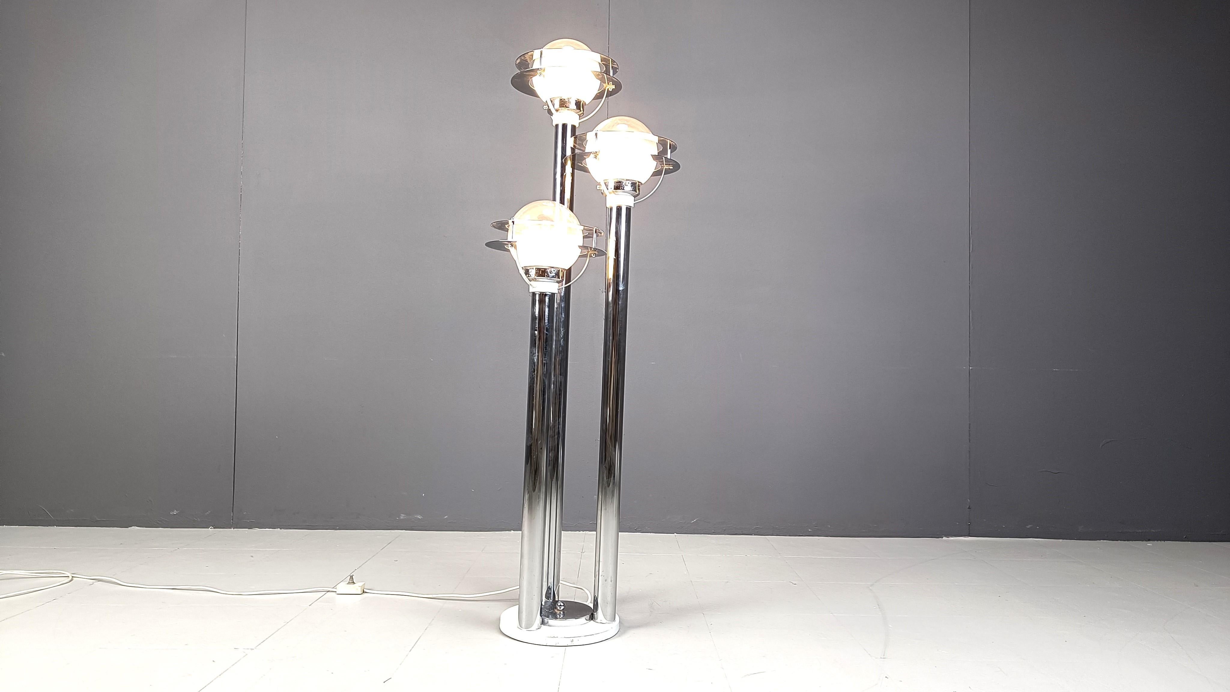 Lampada da terra Space and Chrome e vetro, anni '70 in vendita 3
