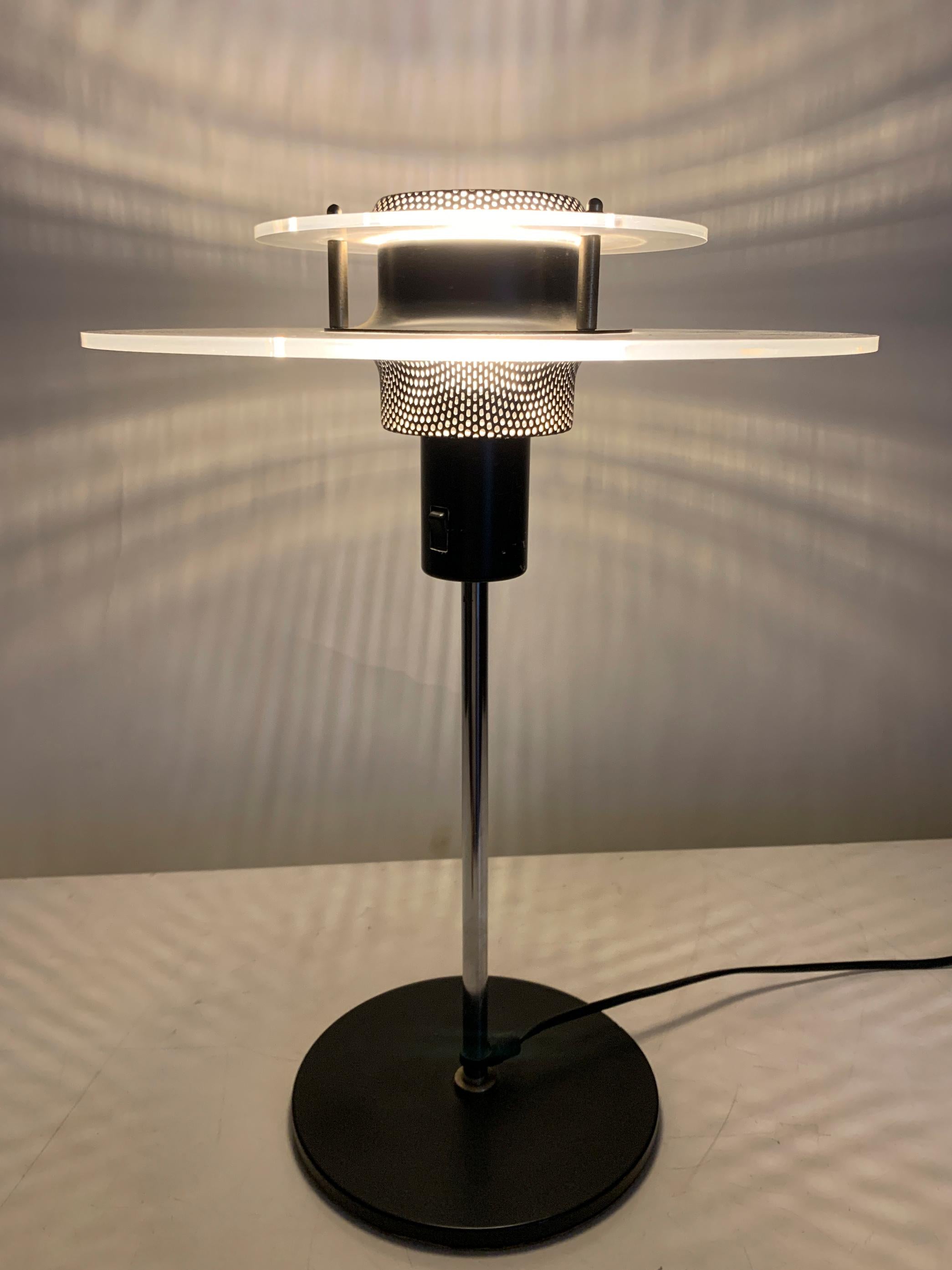 Space Age Cirkel Ikea Table Lamp Plexiglass (Acrylic) and Metal, 1990 For Sale 8