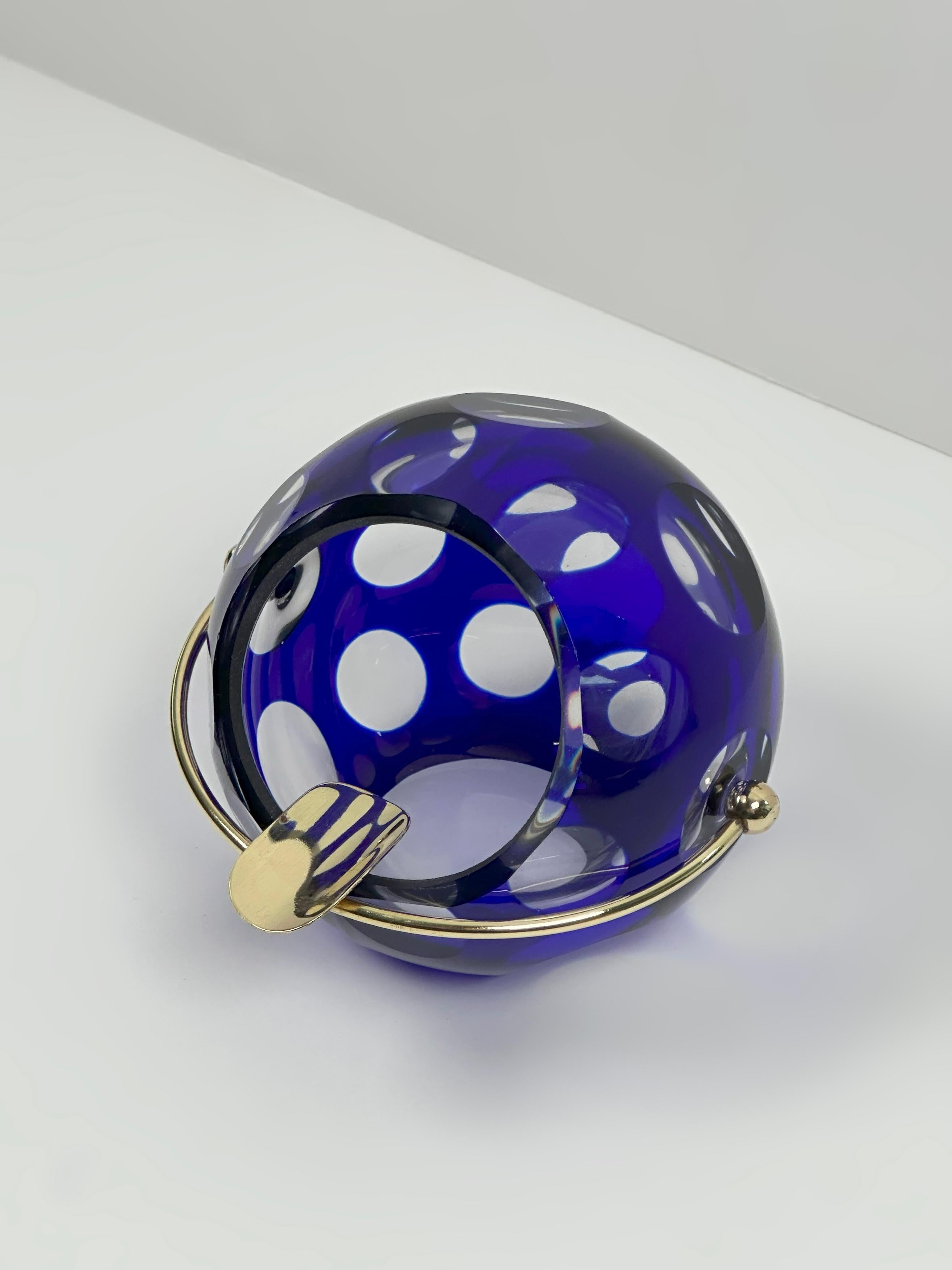 Aschenbecher aus kobaltblauem Glas A Space Age von Marita Voigt für Harzkristall, 1960er Jahre im Angebot 2