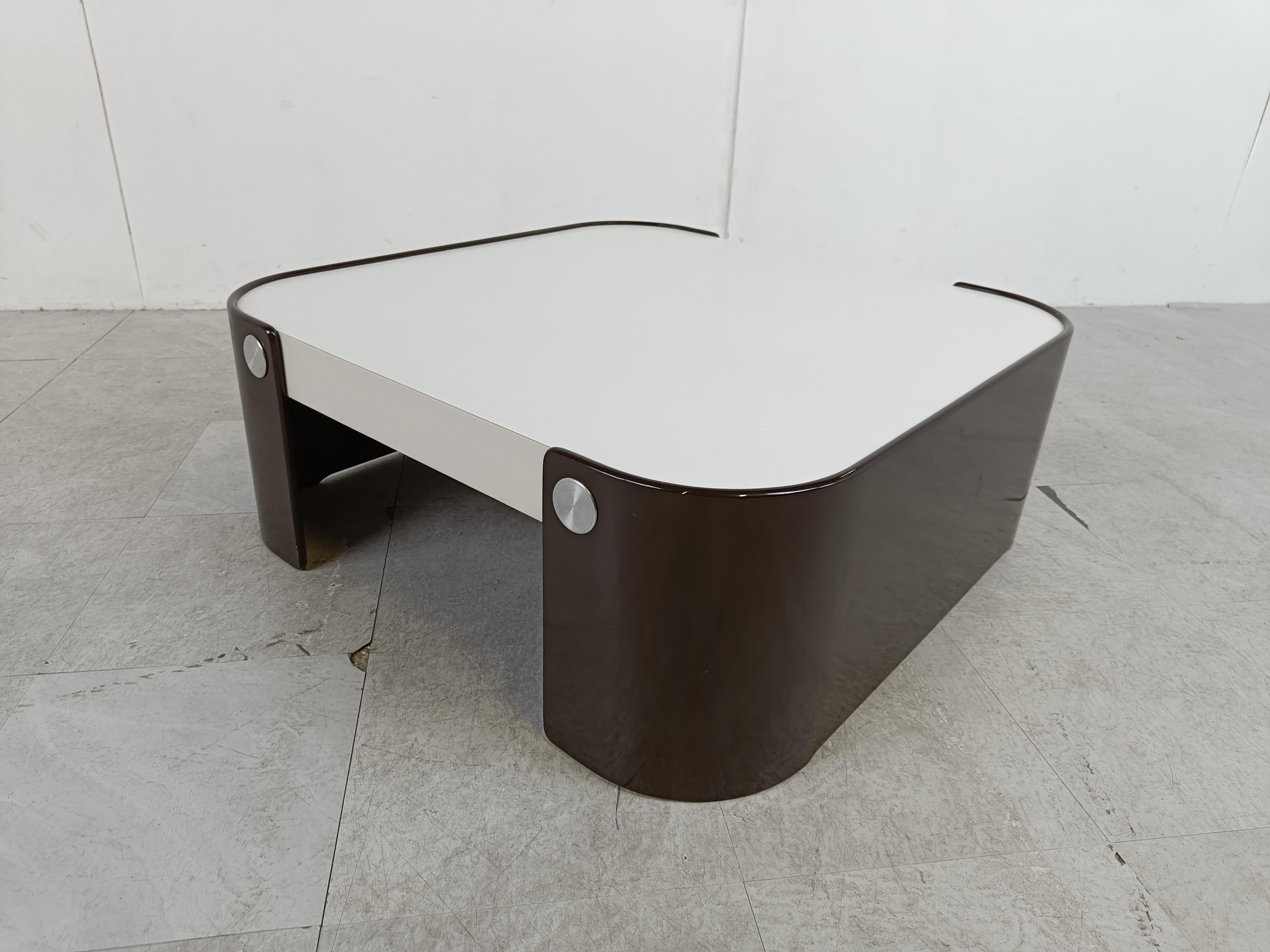 Space Age Coffee Table, 1970s For Sale 3