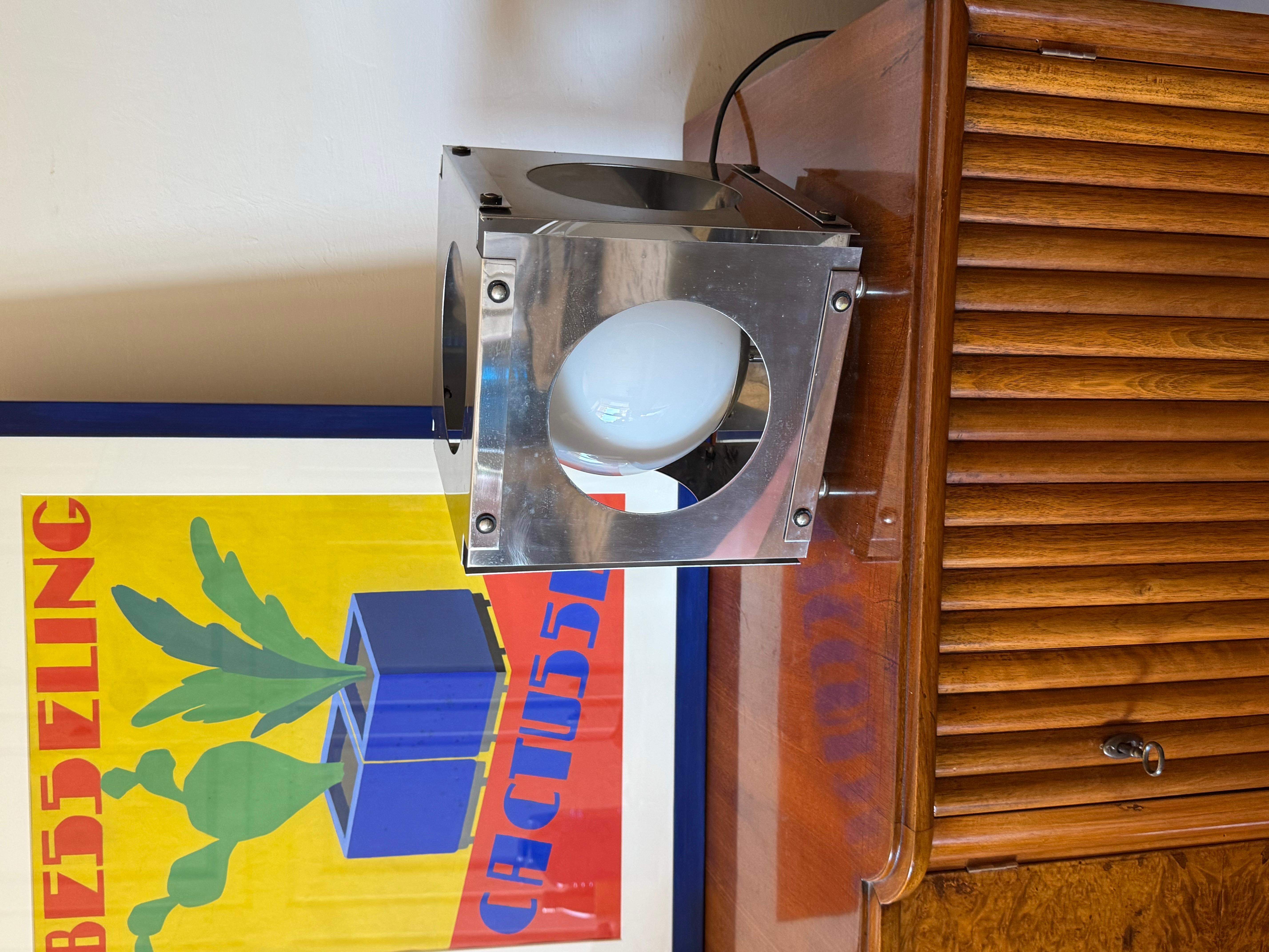 Ère spatiale Lampe de table cubique de l'ère spatiale, Italie, 1970 en vente