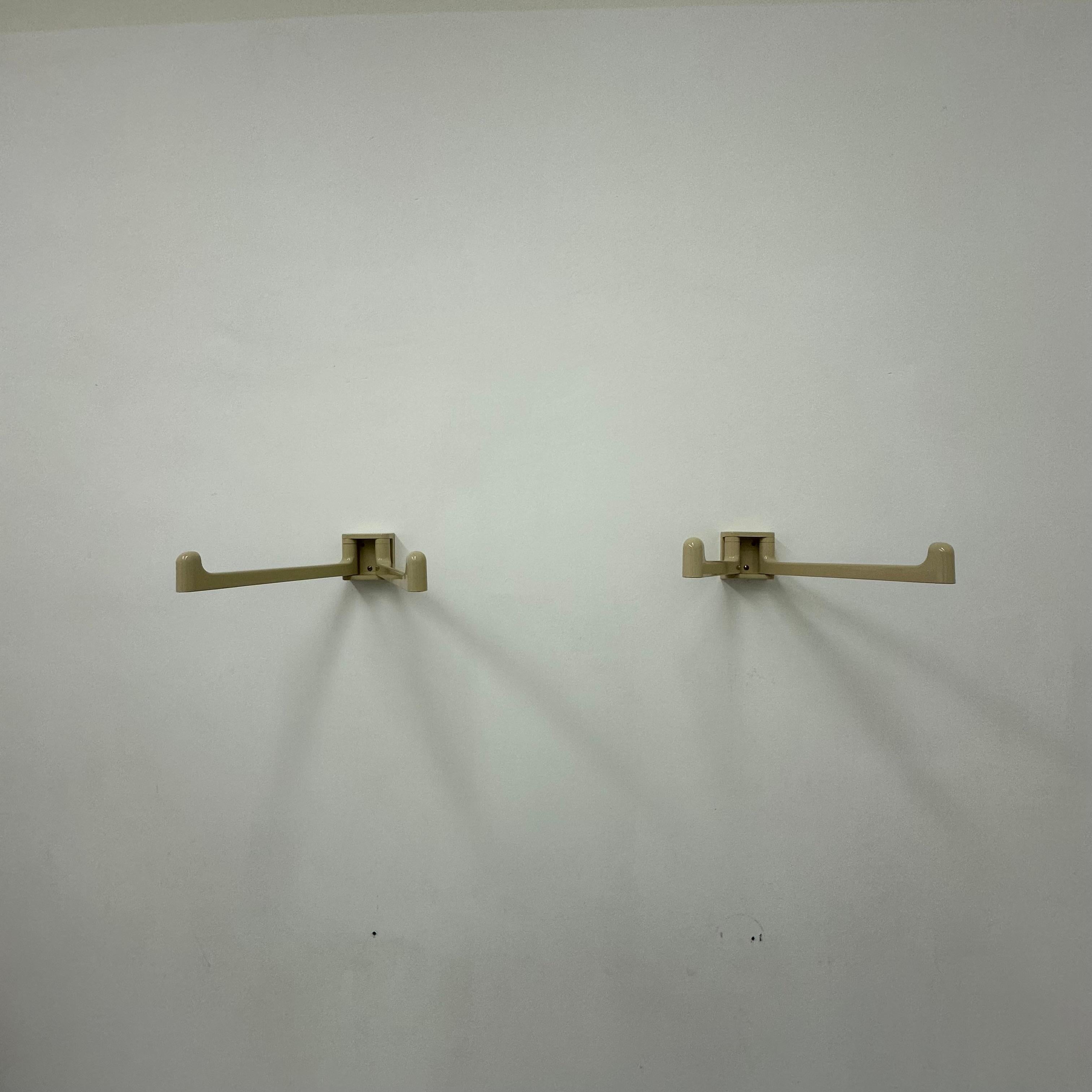 Dimensions : 25cm H, 16cm L, 22cm P
Période : 1970's
Condit : Bon
Fabricant : Dijkstra