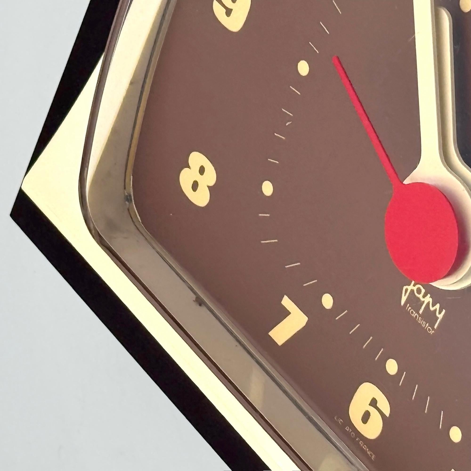 Horloge Space Age Design aux teintes crème et marron par Japy of France, 1970 en vente 1