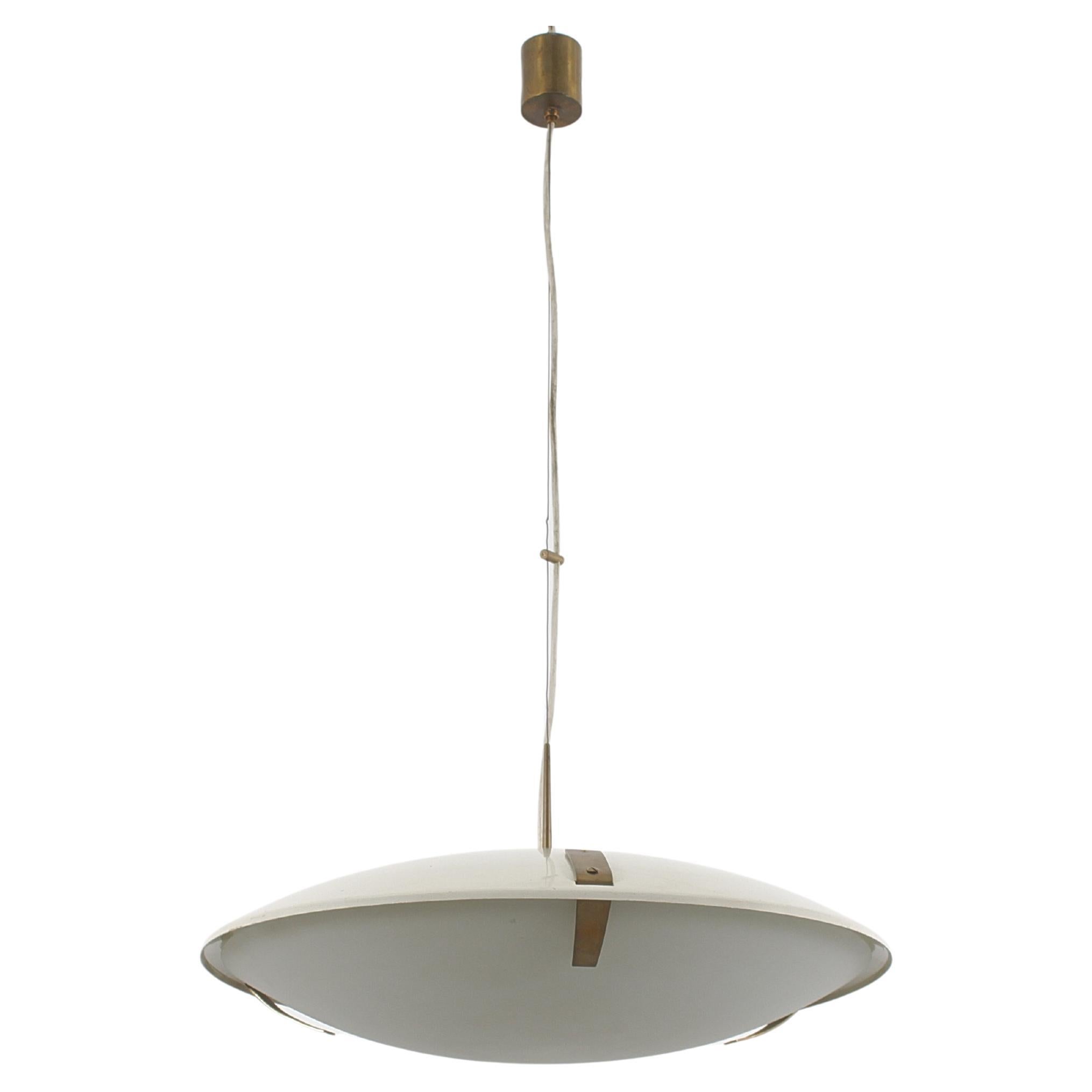A Space Design mod "1140" Lampe suspendue en laiton et verre par Stilnovo Italie années 50 en vente