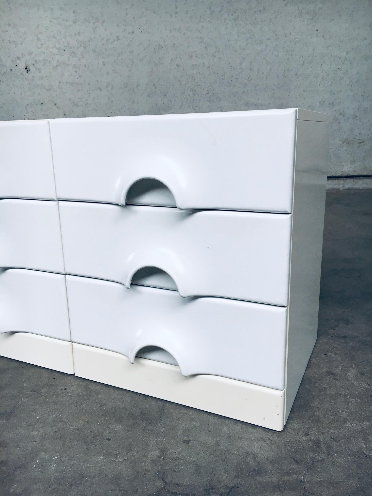 Kommode „QUADRO“ im Space Age-Design von Jurgen Lange für Schonbuch, Space Age im Angebot 2